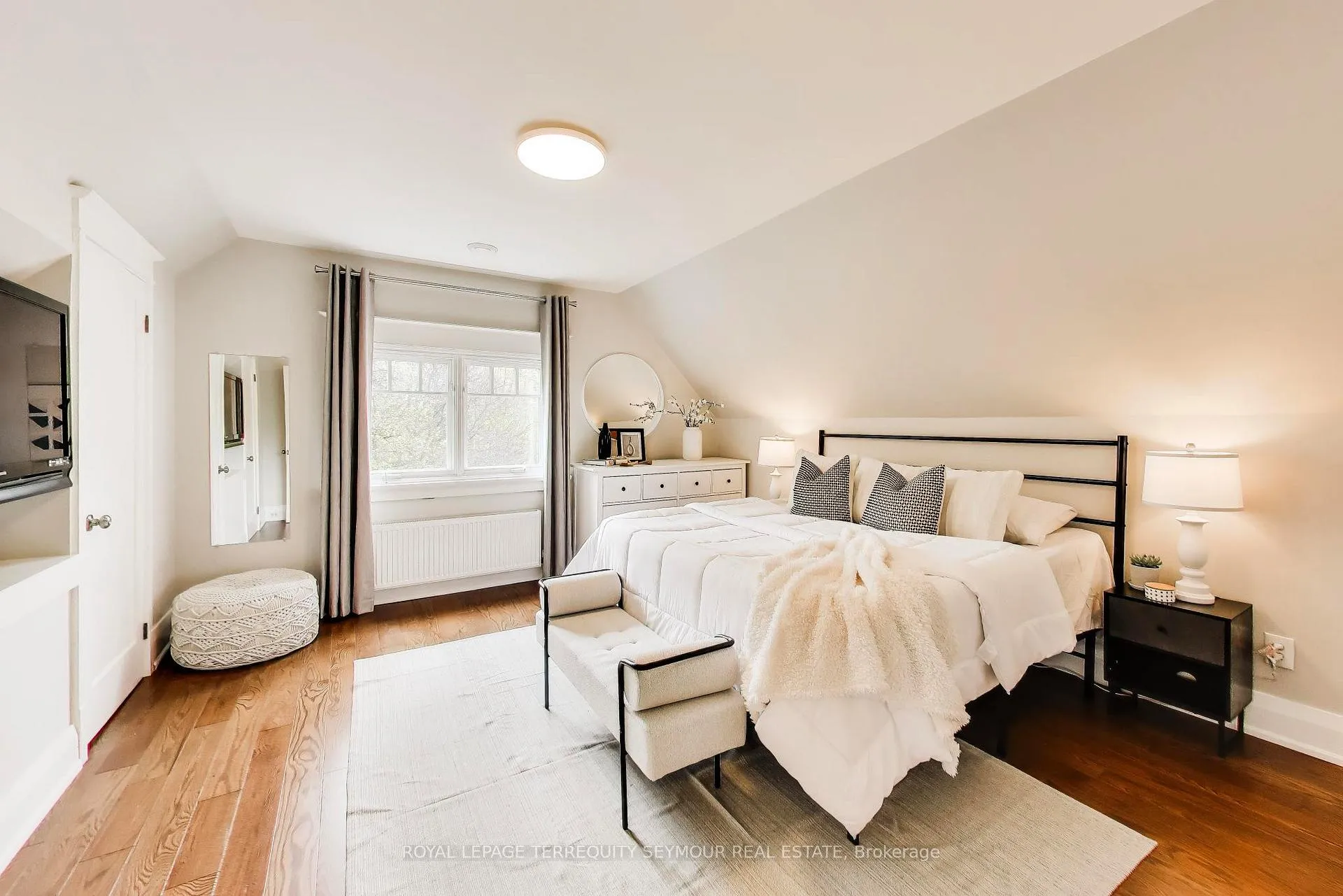 Photo 25 of 14 Wilfrid Avenue, Toronto, Mount Pleasant West — HOMEH
