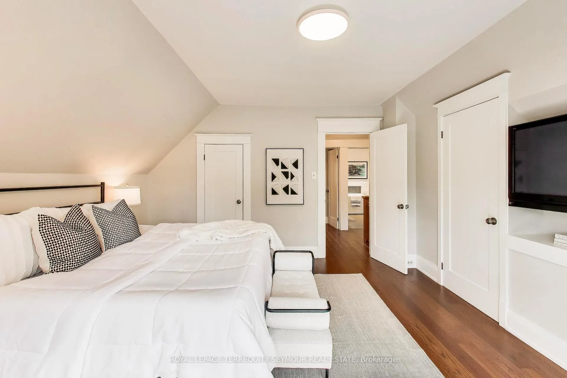 Photo 26 of 14 Wilfrid Avenue, Toronto, Mount Pleasant West — HOMEH