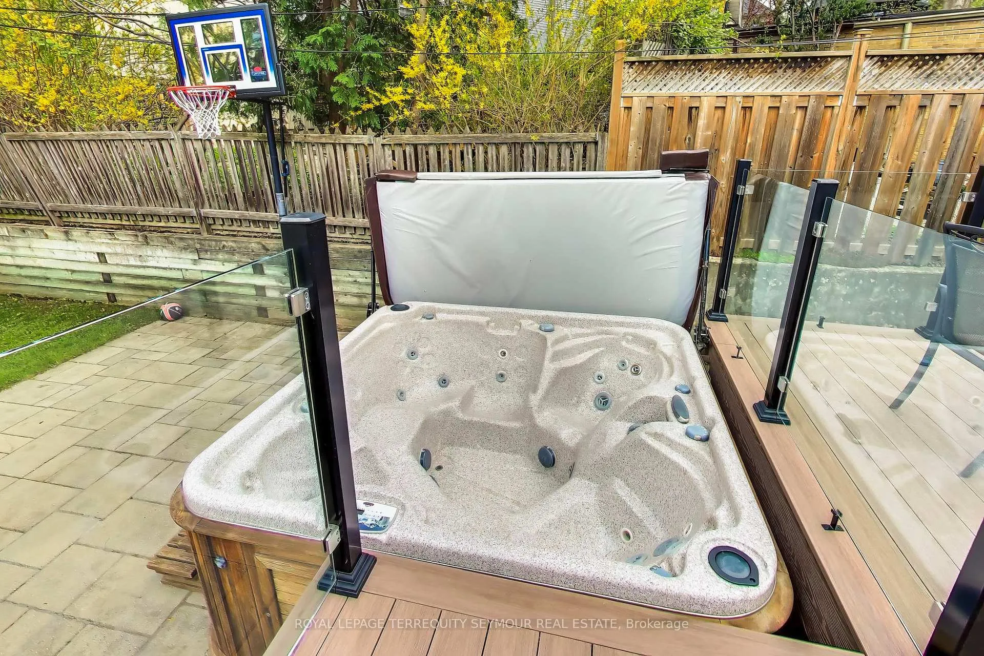Photo 42 of 14 Wilfrid Avenue, Toronto, Mount Pleasant West — HOMEH