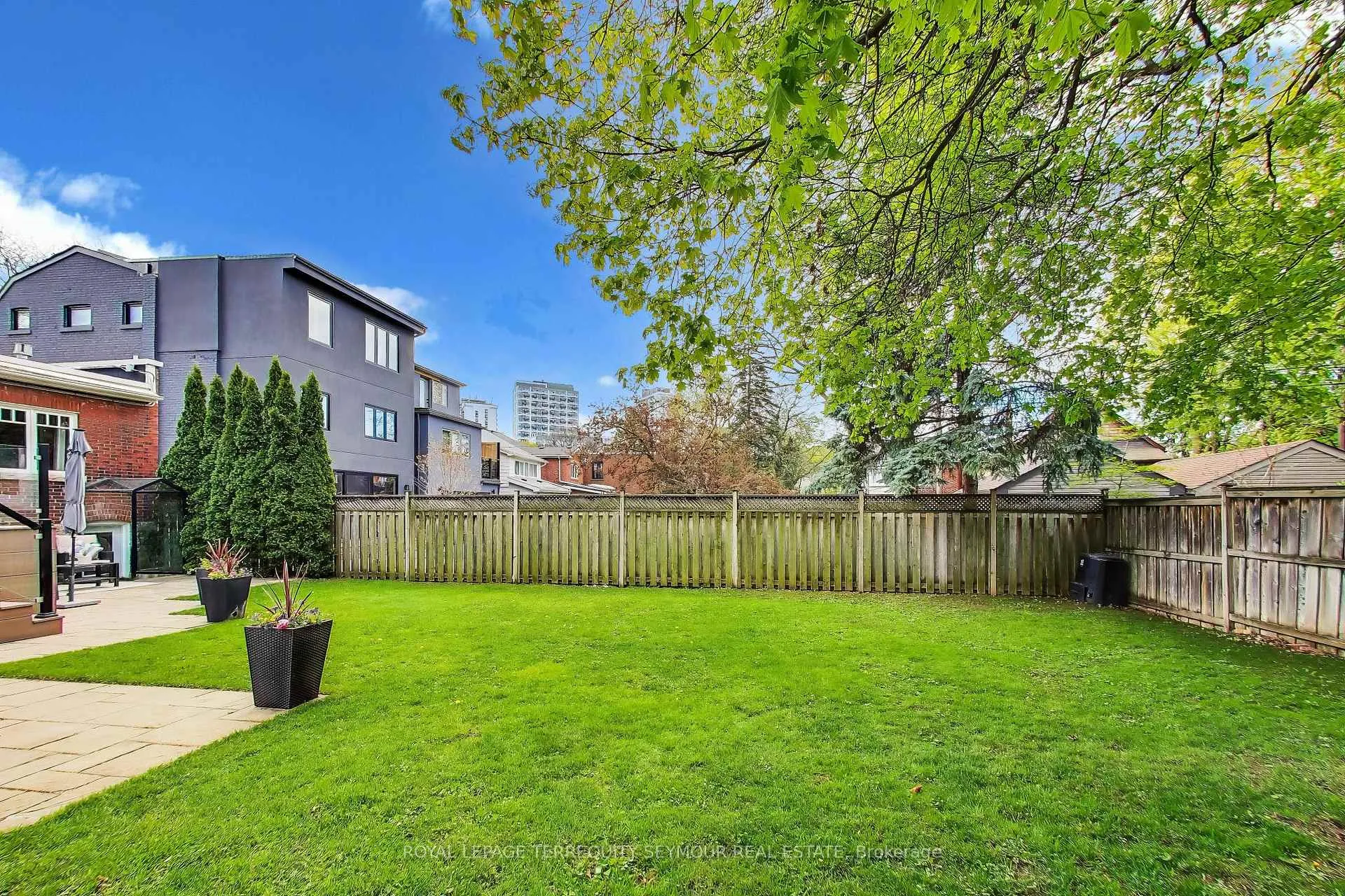 Photo 45 of 14 Wilfrid Avenue, Toronto, Mount Pleasant West — HOMEH