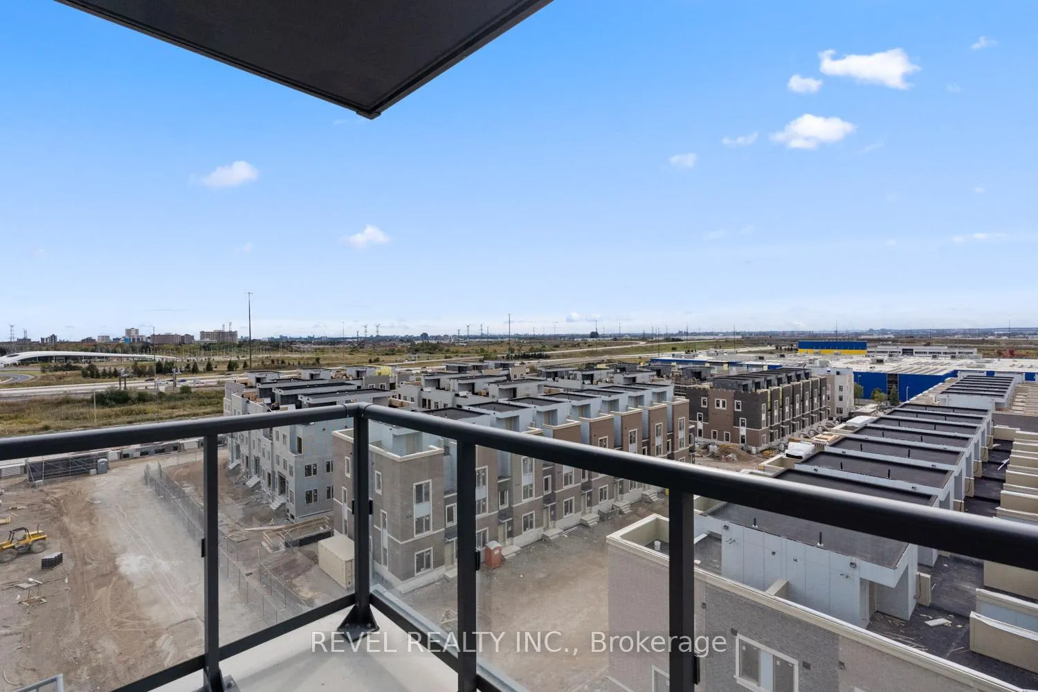 Photo 22 of Unit 720, 60 Honeycrisp Crescent, Vaughan, Vaughan Corporate Centre — HOMEH