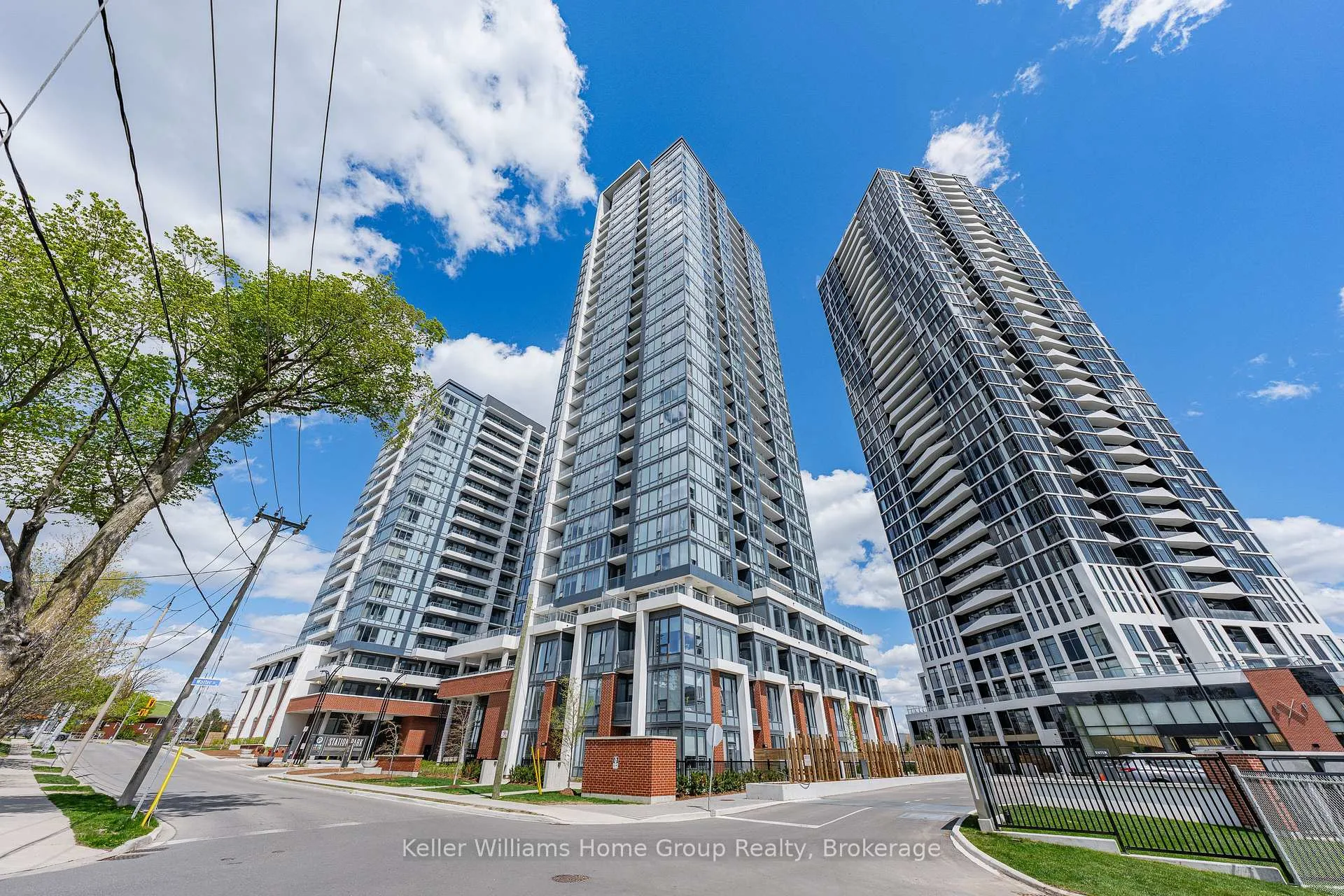 Front of Unit 2402, 15 Wellington Street S