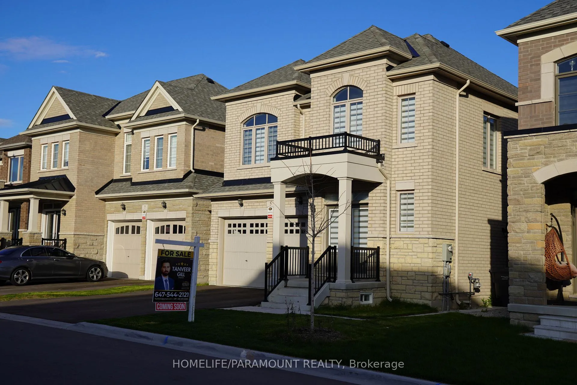 Photo 2 of 5 Dolomite Drive, Brampton, Bram East — HOMEH