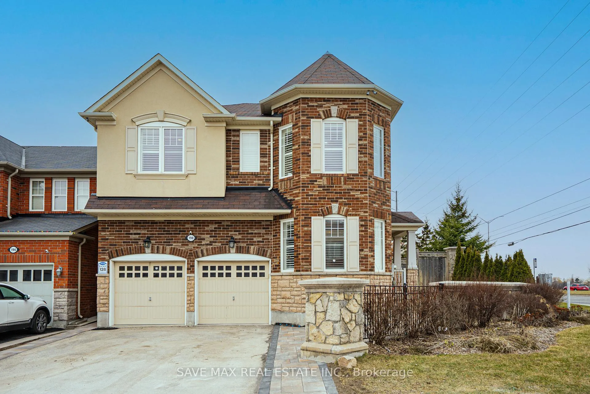 Photo 2 of Unit Upper, 198 Gardenbrooke Trail, Brampton, Bram East — HOMEH