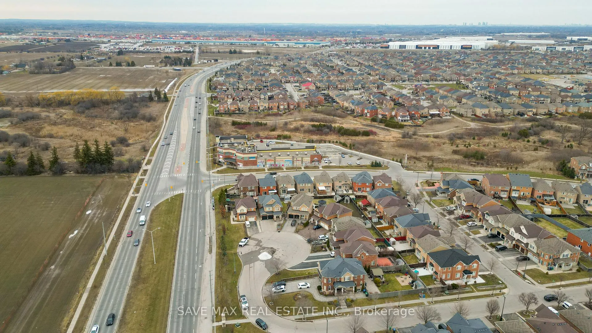 Photo 40 of Unit Upper, 198 Gardenbrooke Trail, Brampton, Bram East — HOMEH