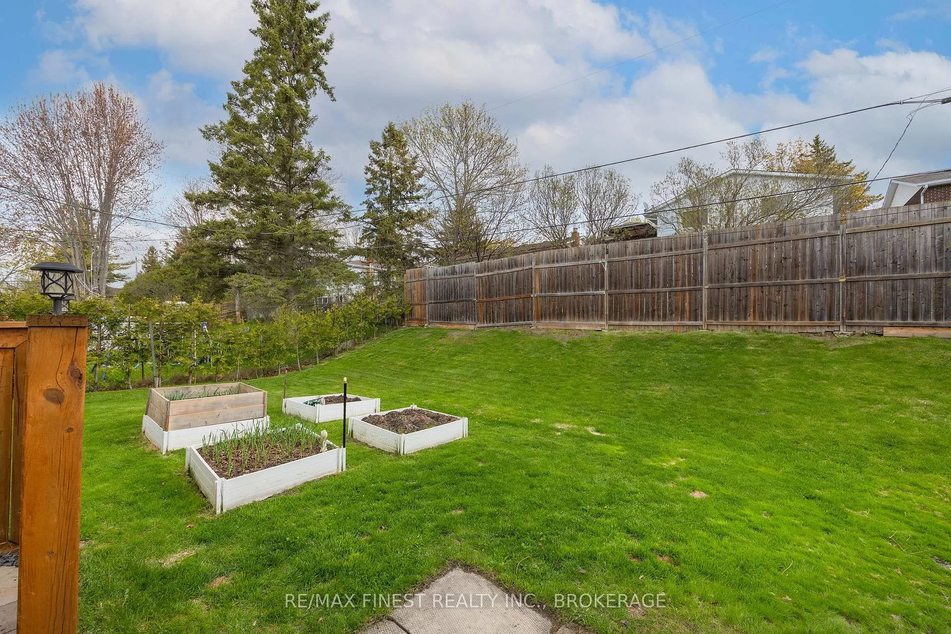 Photo 39 of 790 High Gate Park Drive, Kingston, South of Taylor-Kidd Blvd — HOMEH