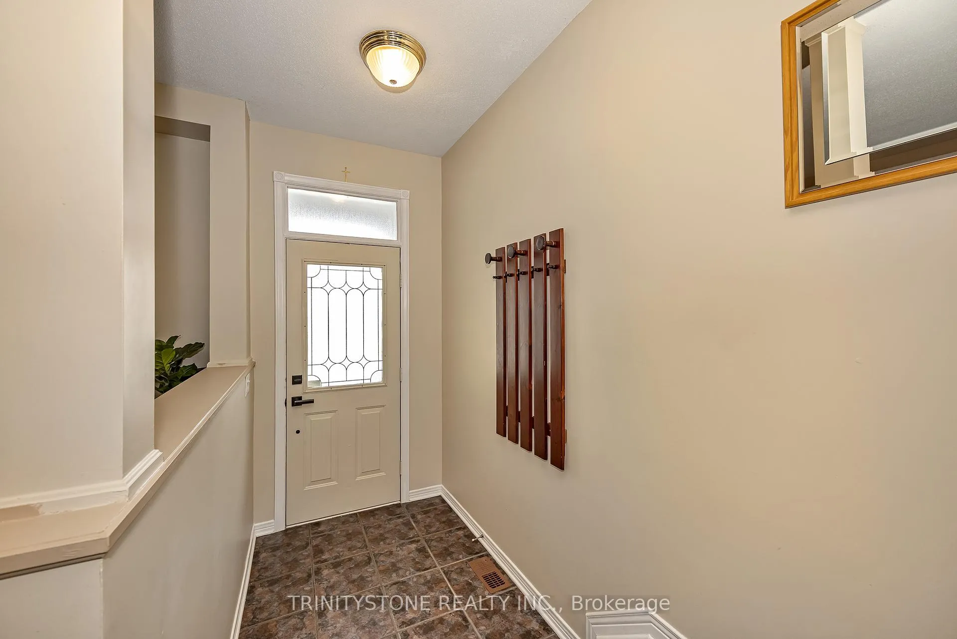 Photo 5 of 20 Birkendale Drive, Ottawa, Kanata - Beaverbrook — HOMEH