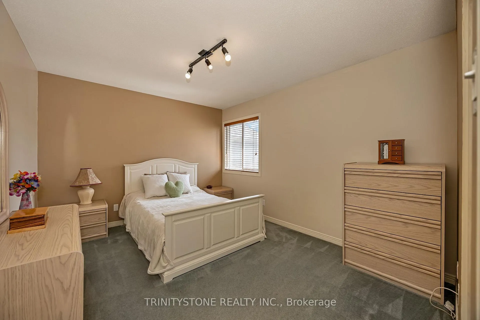 Photo 31 of 20 Birkendale Drive, Ottawa, Kanata - Beaverbrook — HOMEH