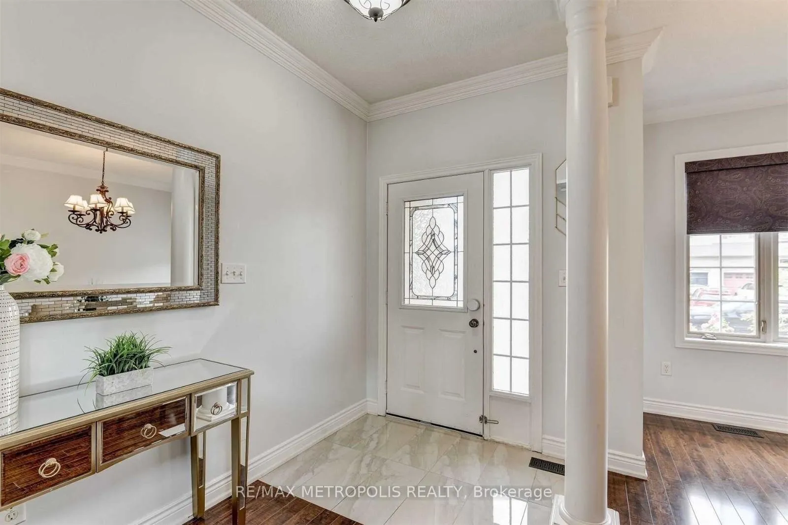Photo 5 of Unit Main, 24 Viceroy Crescent, Brampton, Northwest Sandalwood Parkway — HOMEH