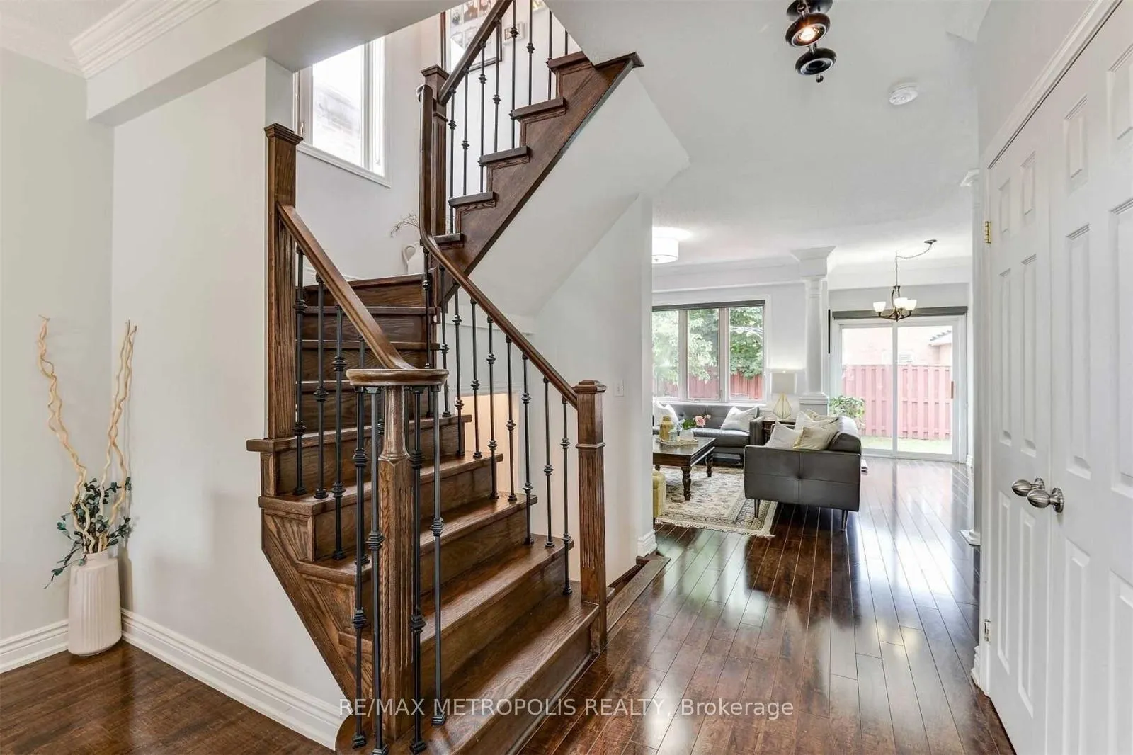 Photo 10 of Unit Main, 24 Viceroy Crescent, Brampton, Northwest Sandalwood Parkway — HOMEH