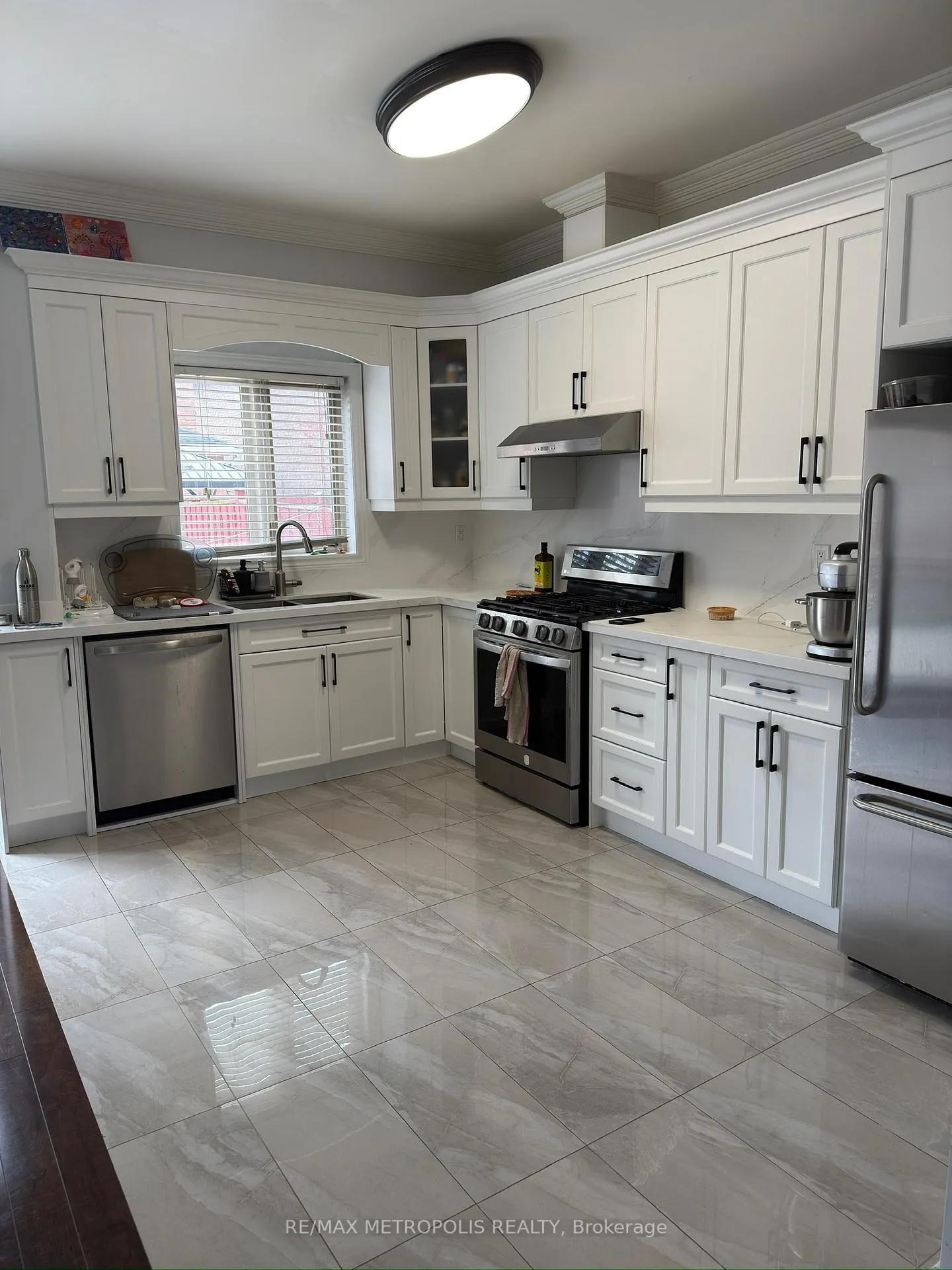 Photo 17 of Unit Main, 24 Viceroy Crescent, Brampton, Northwest Sandalwood Parkway — HOMEH