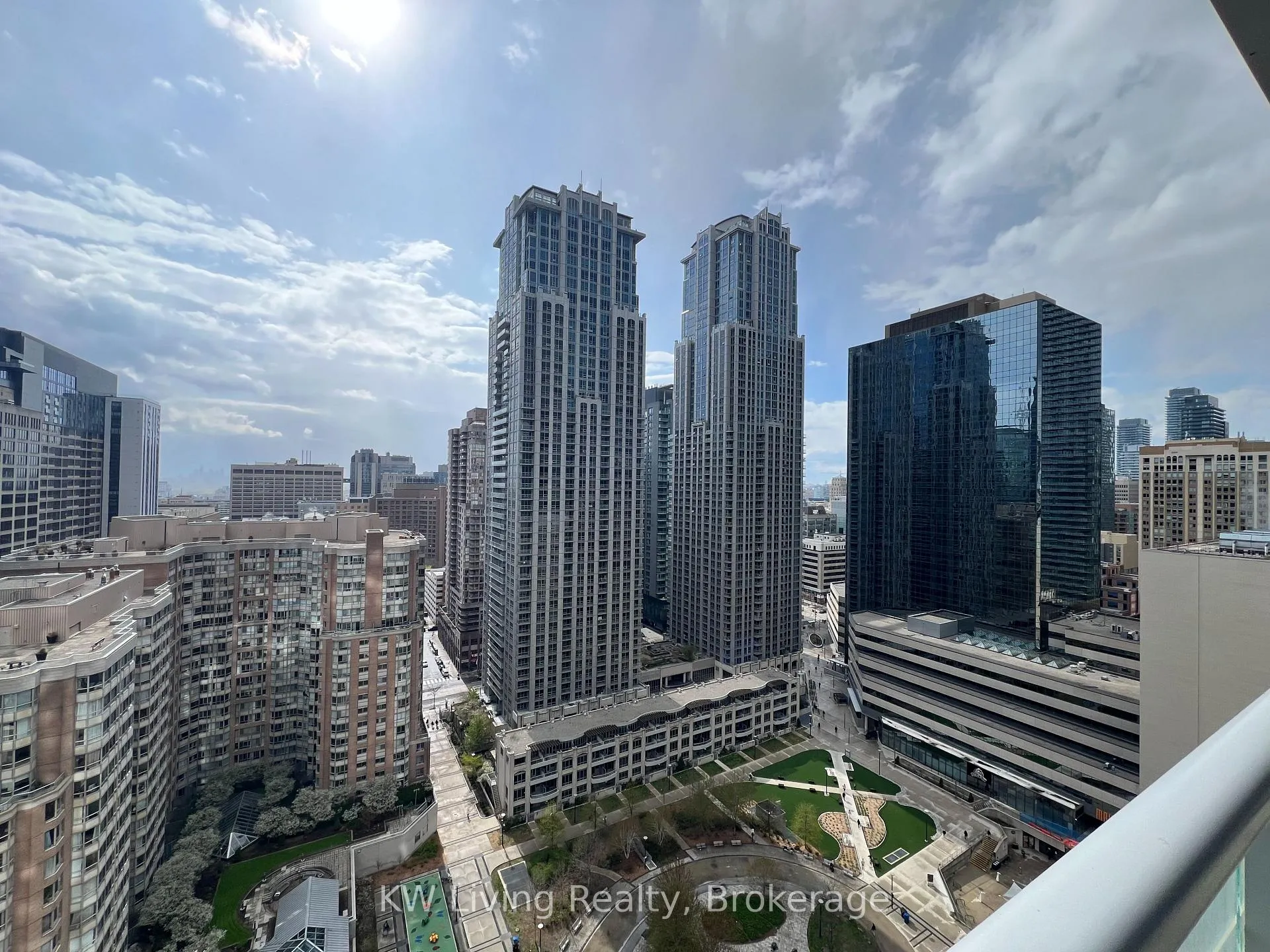 Photo 24 of Unit 2114, 386 Yonge Street, Toronto, Bay Street Corridor — HOMEH