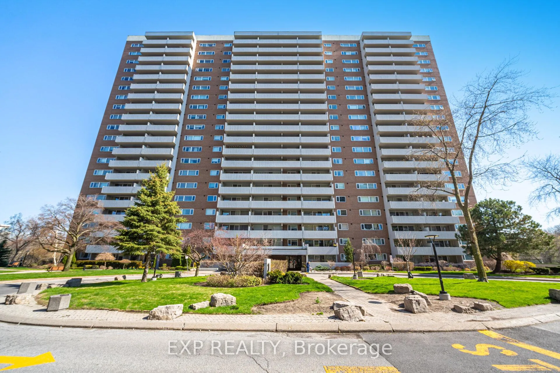 Front of Unit 205, 270 Scarlett Road