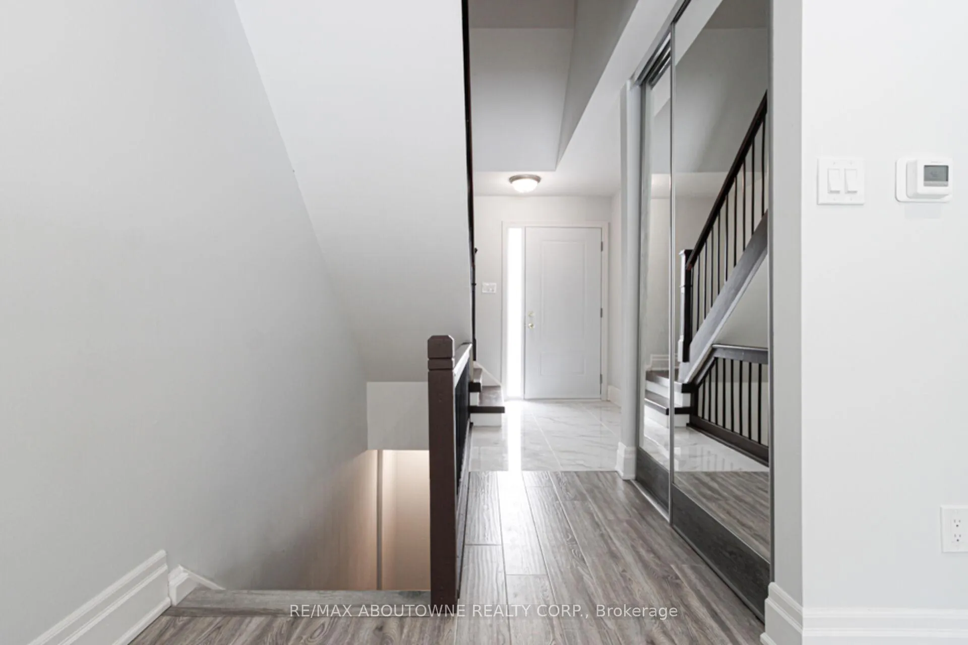 Photo 17 of Unit 41, 1532 Lancaster Drive, Oakville, Falgarwood — HOMEH