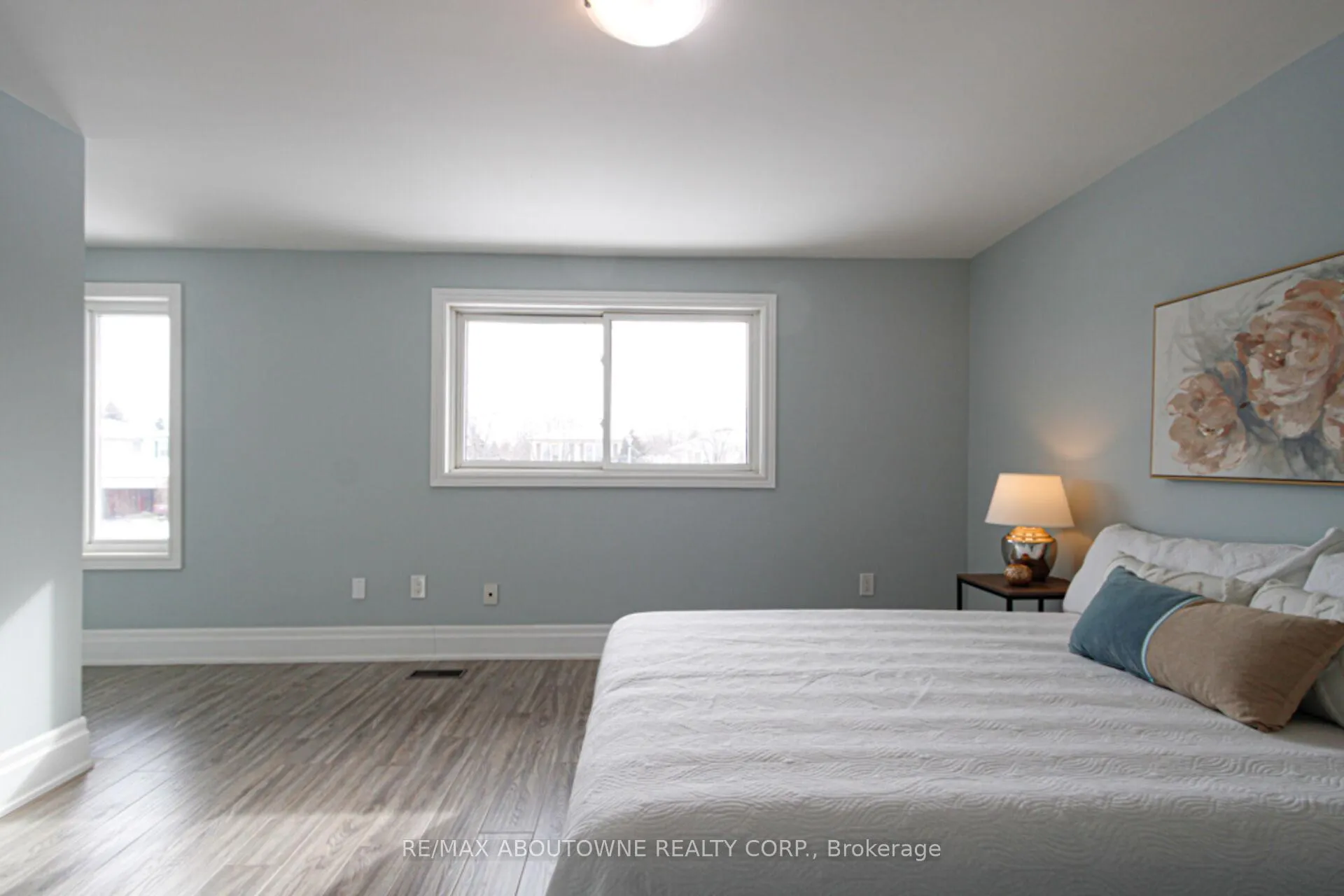 Photo 23 of Unit 41, 1532 Lancaster Drive, Oakville, Falgarwood — HOMEH