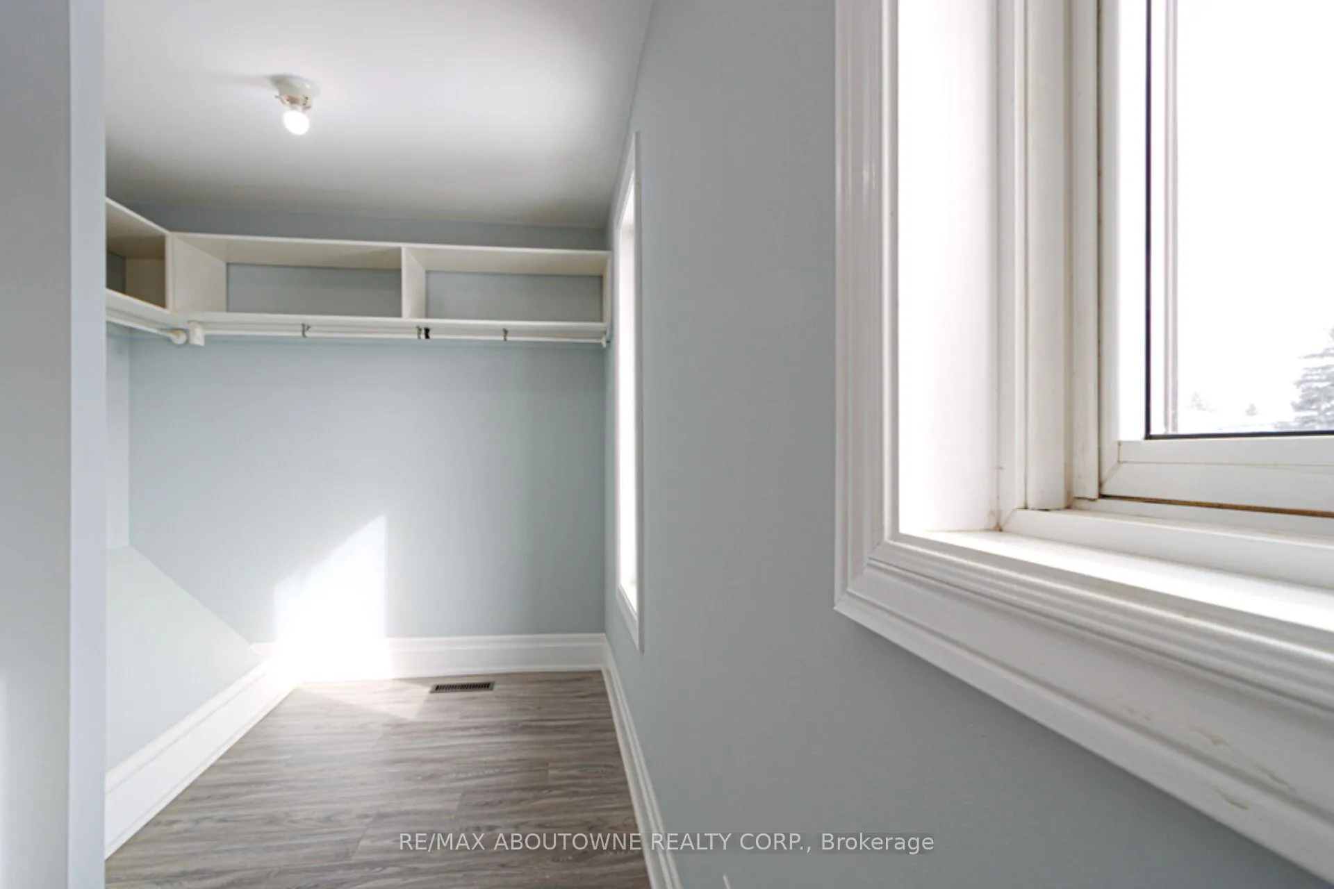 Photo 24 of Unit 41, 1532 Lancaster Drive, Oakville, Falgarwood — HOMEH