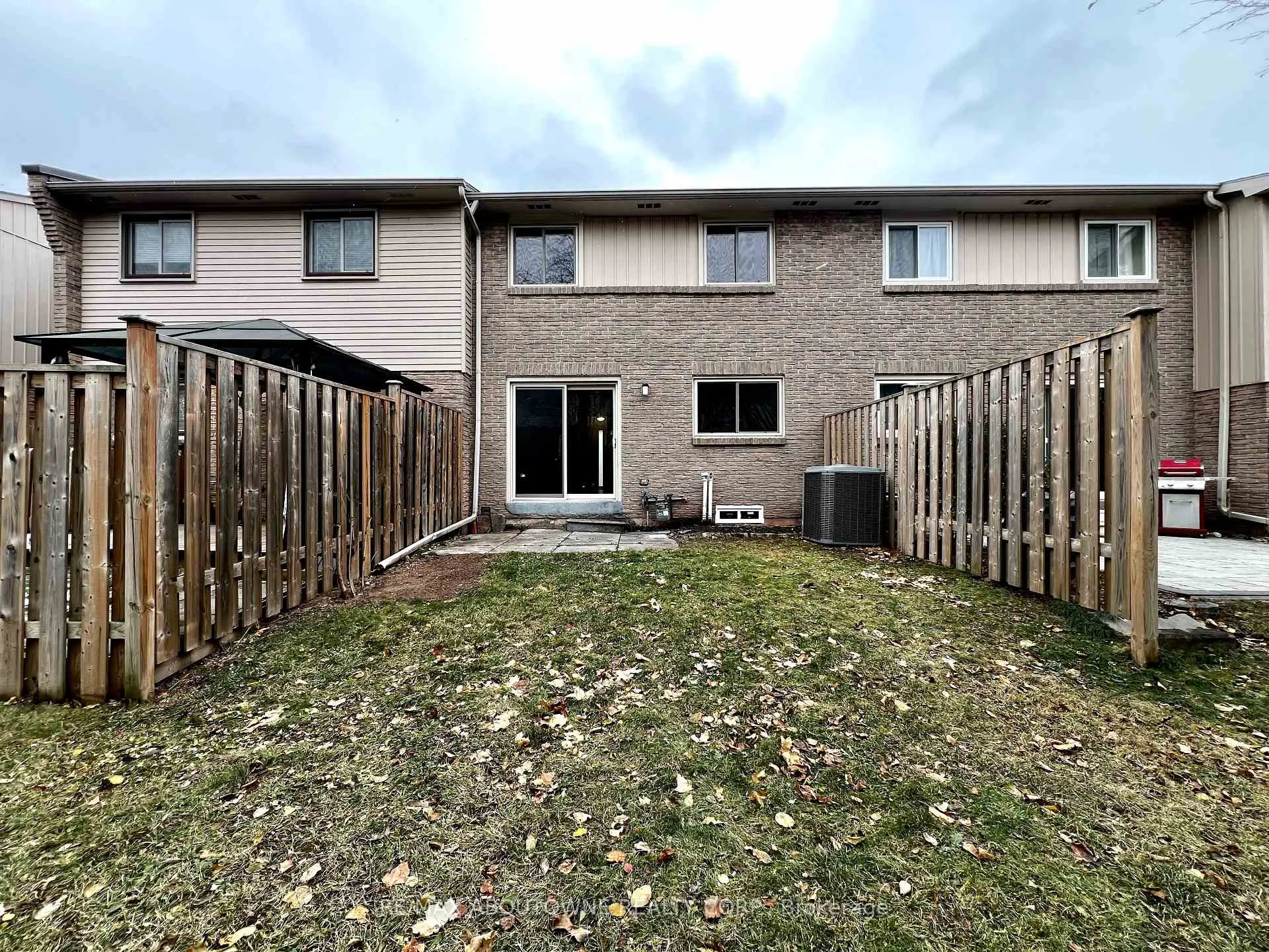 Photo 34 of Unit 41, 1532 Lancaster Drive, Oakville, Falgarwood — HOMEH