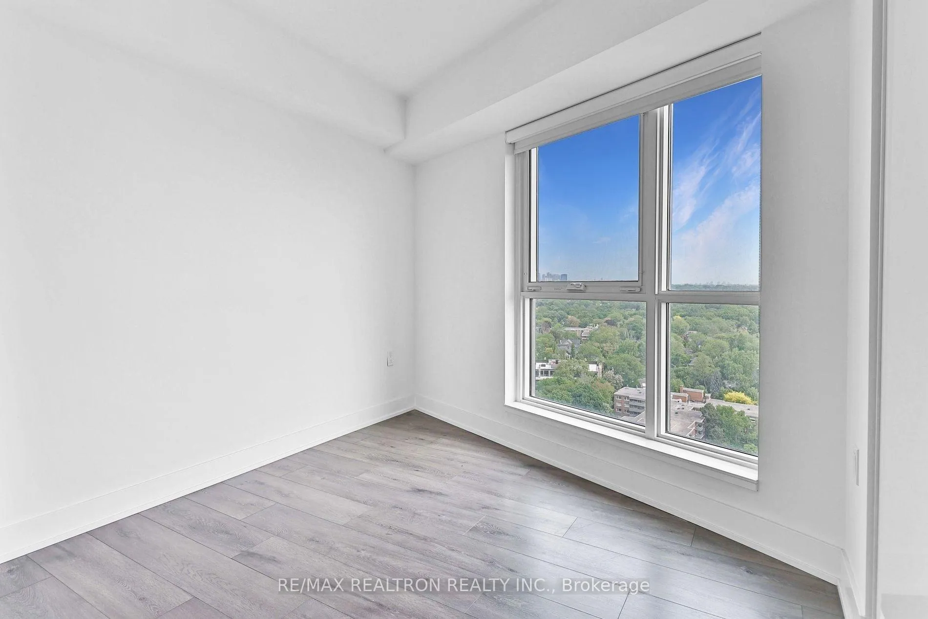 Photo 20 of Unit 1117, 585 Bloor Street E, Toronto, North St. James Town — HOMEH
