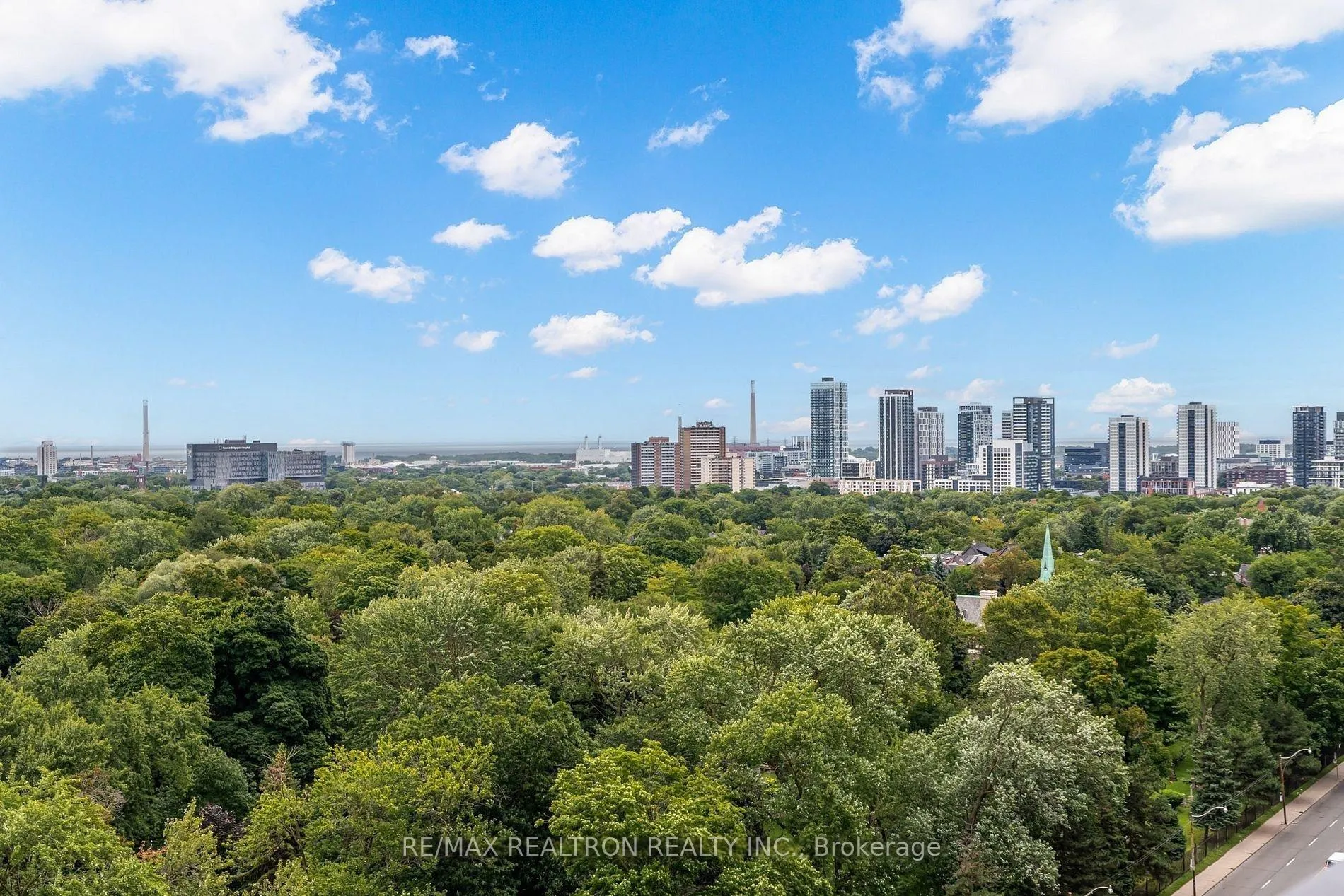 Photo 27 of Unit 1117, 585 Bloor Street E, Toronto, North St. James Town — HOMEH