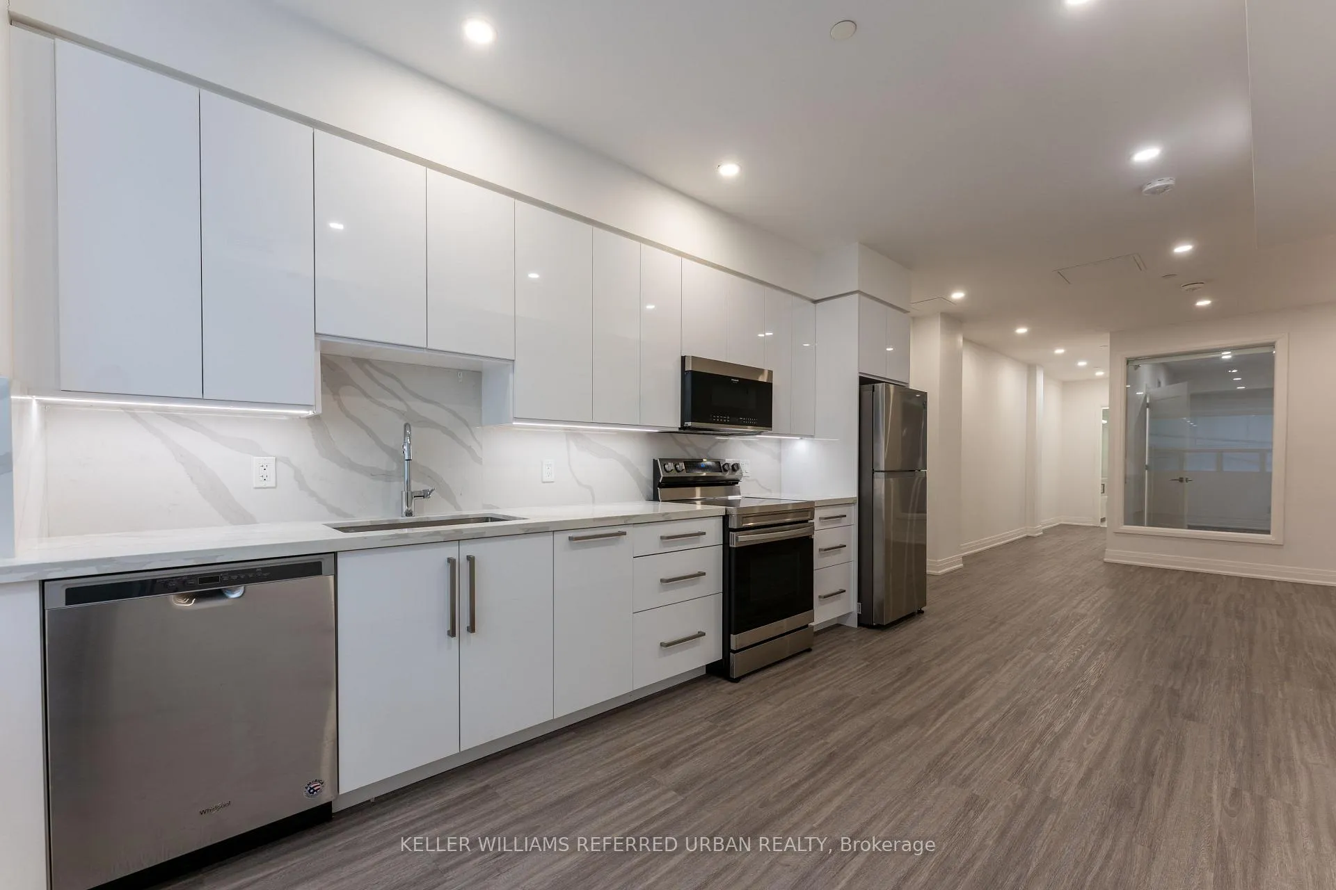Front of Unit 201, 475 Queen Street W