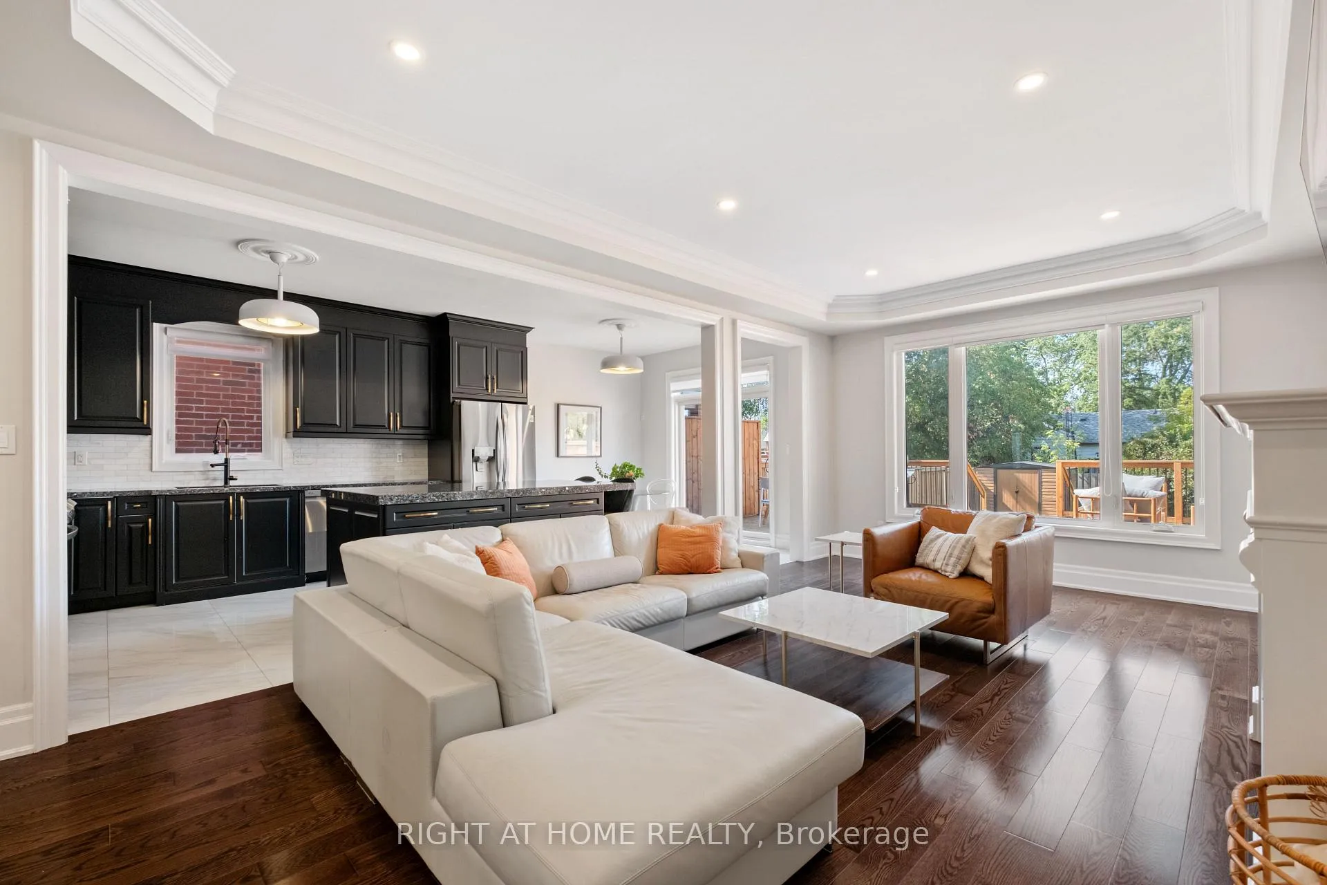 Photo 7 of 20B Leafield Drive, Scarborough, L'Amoreaux — HOMEH