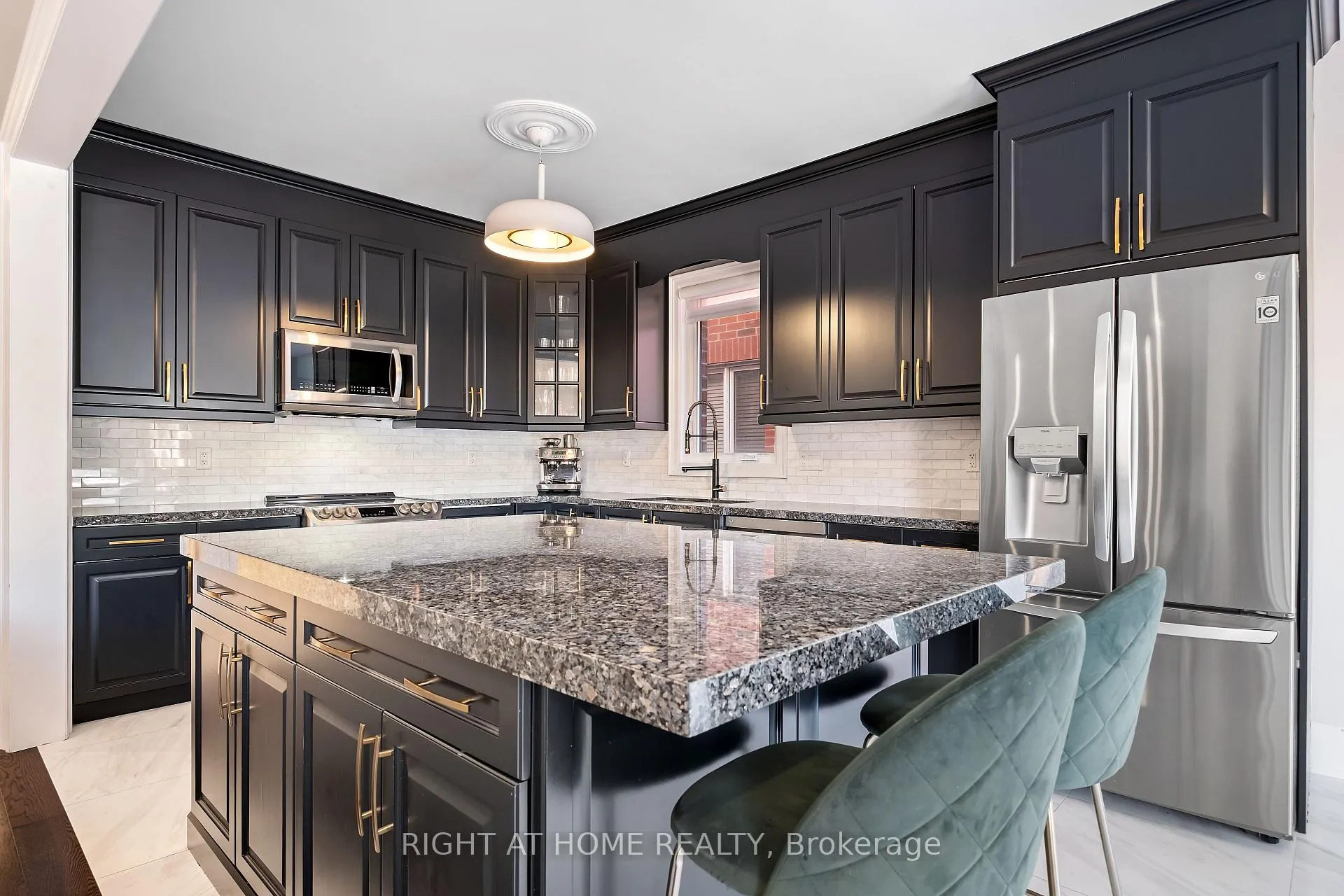 Photo 11 of 20B Leafield Drive, Scarborough, L'Amoreaux — HOMEH