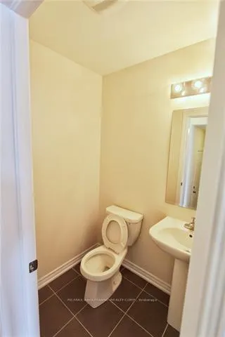 Photo 4 of 81 Pettitt Drive, Guelph, Grange Road — HOMEH