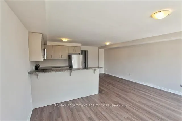 Photo 7 of 81 Pettitt Drive, Guelph, Grange Road — HOMEH