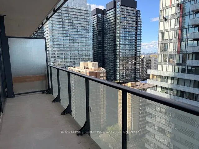 Photo 6 of Unit 2008, 161 Roehampton Avenue, Toronto, Mount Pleasant West — HOMEH