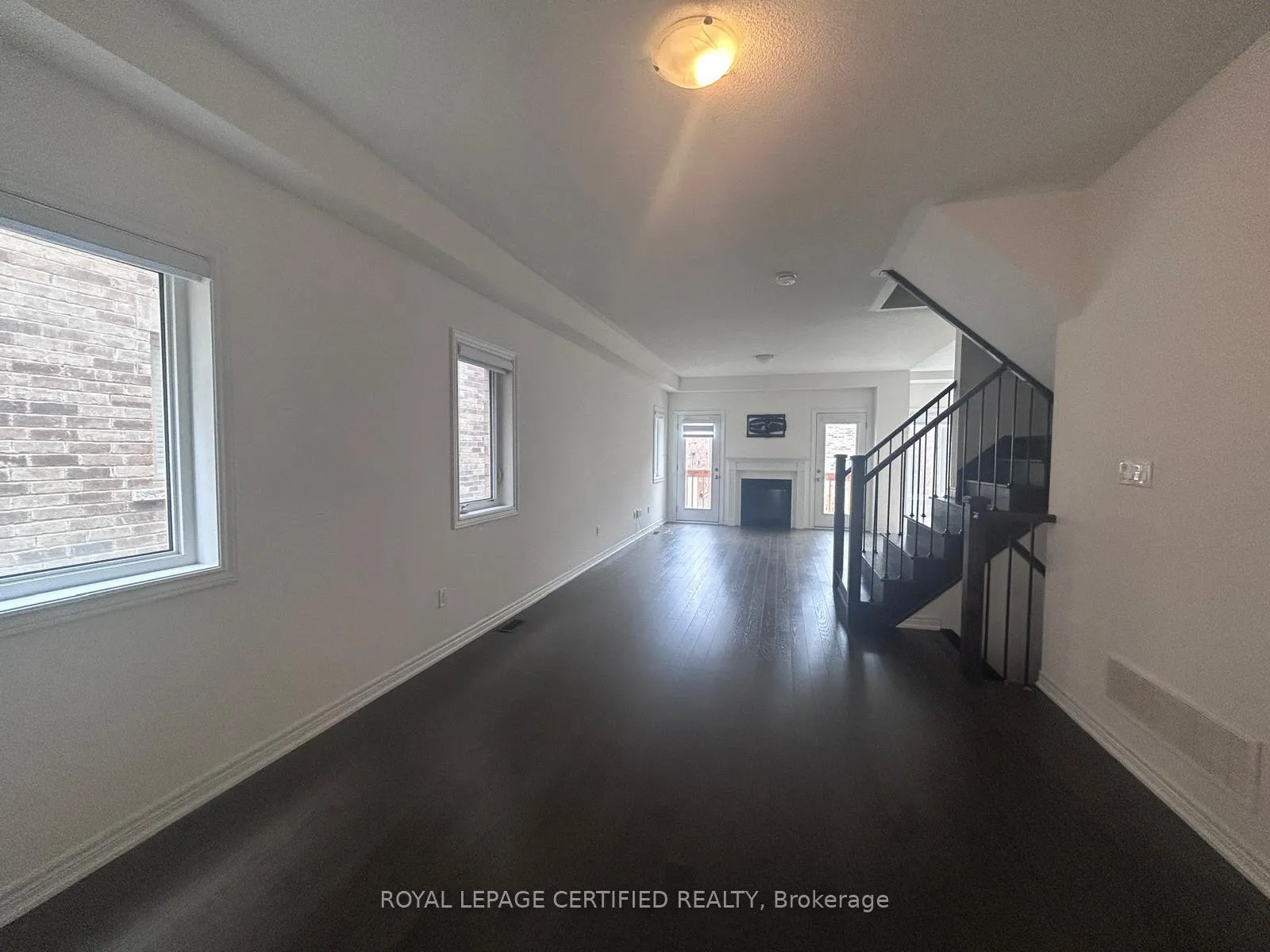 Photo 5 of 3948 Thomas Alton Boulevard, Burlington, Alton — HOMEH