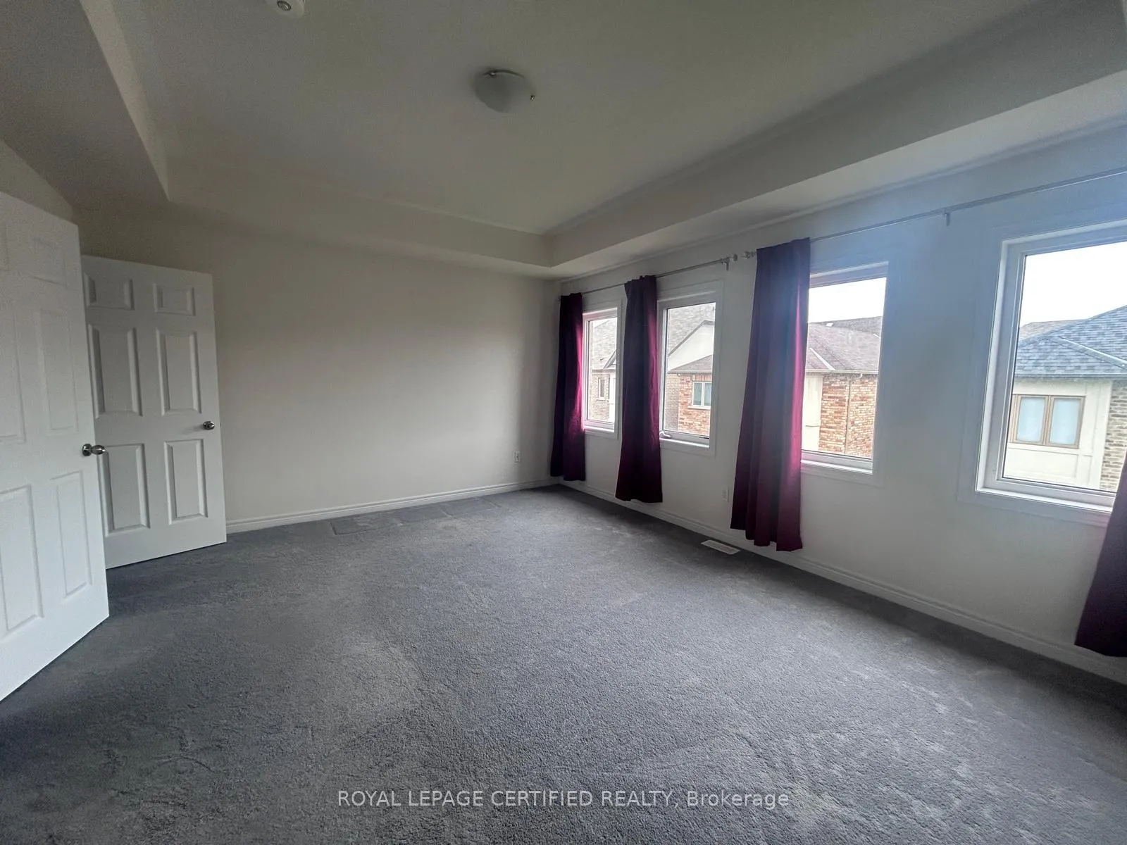 Photo 13 of 3948 Thomas Alton Boulevard, Burlington, Alton — HOMEH