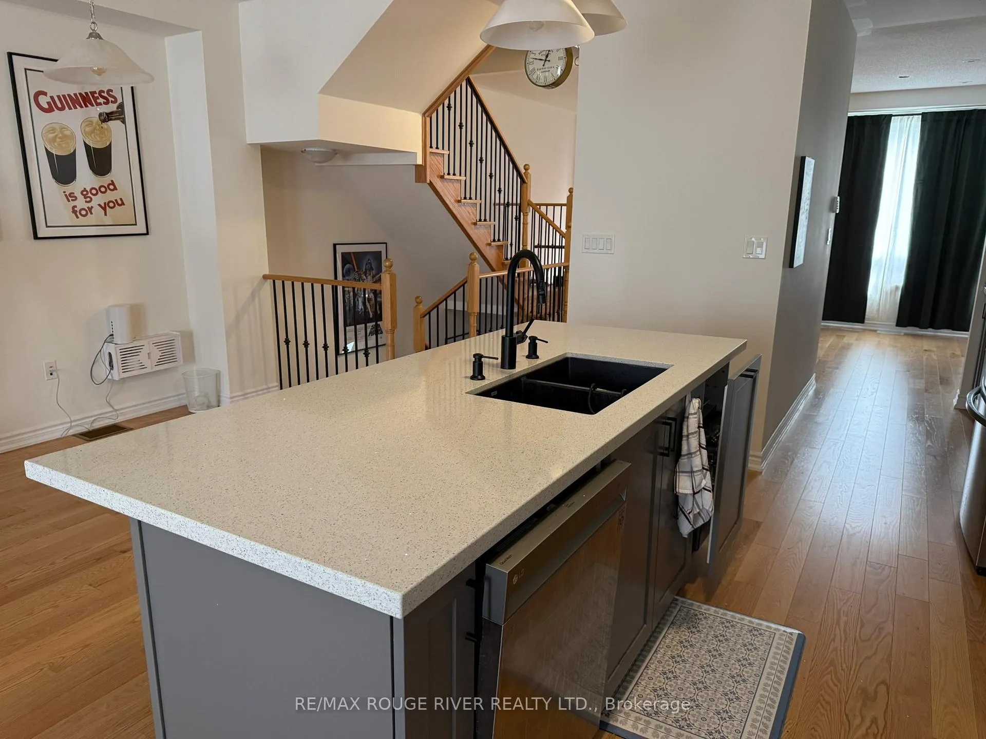 Photo 4 of 6715 Thickson Road N, Whitby, Brooklin — HOMEH