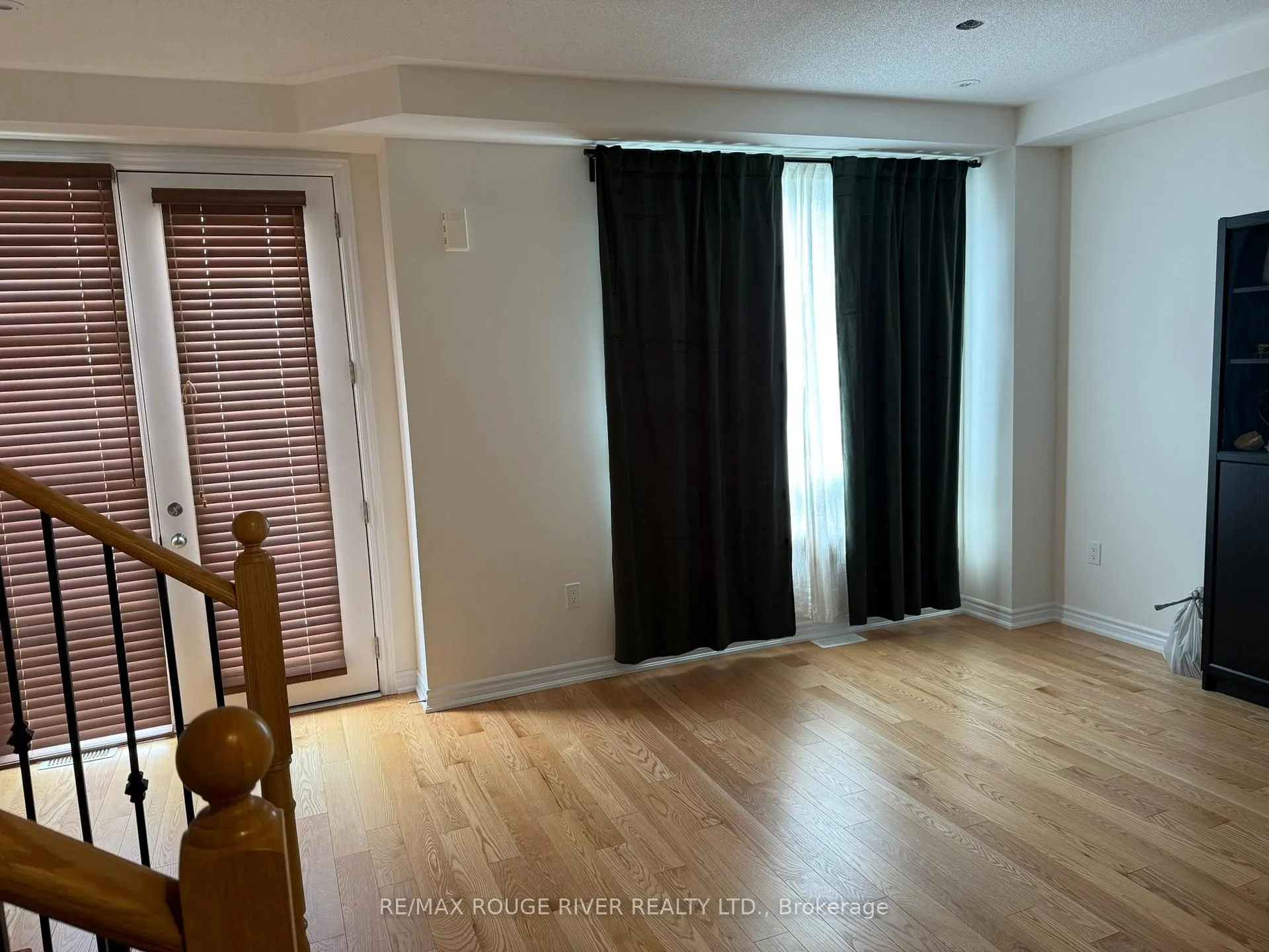 Photo 9 of 6715 Thickson Road N, Whitby, Brooklin — HOMEH