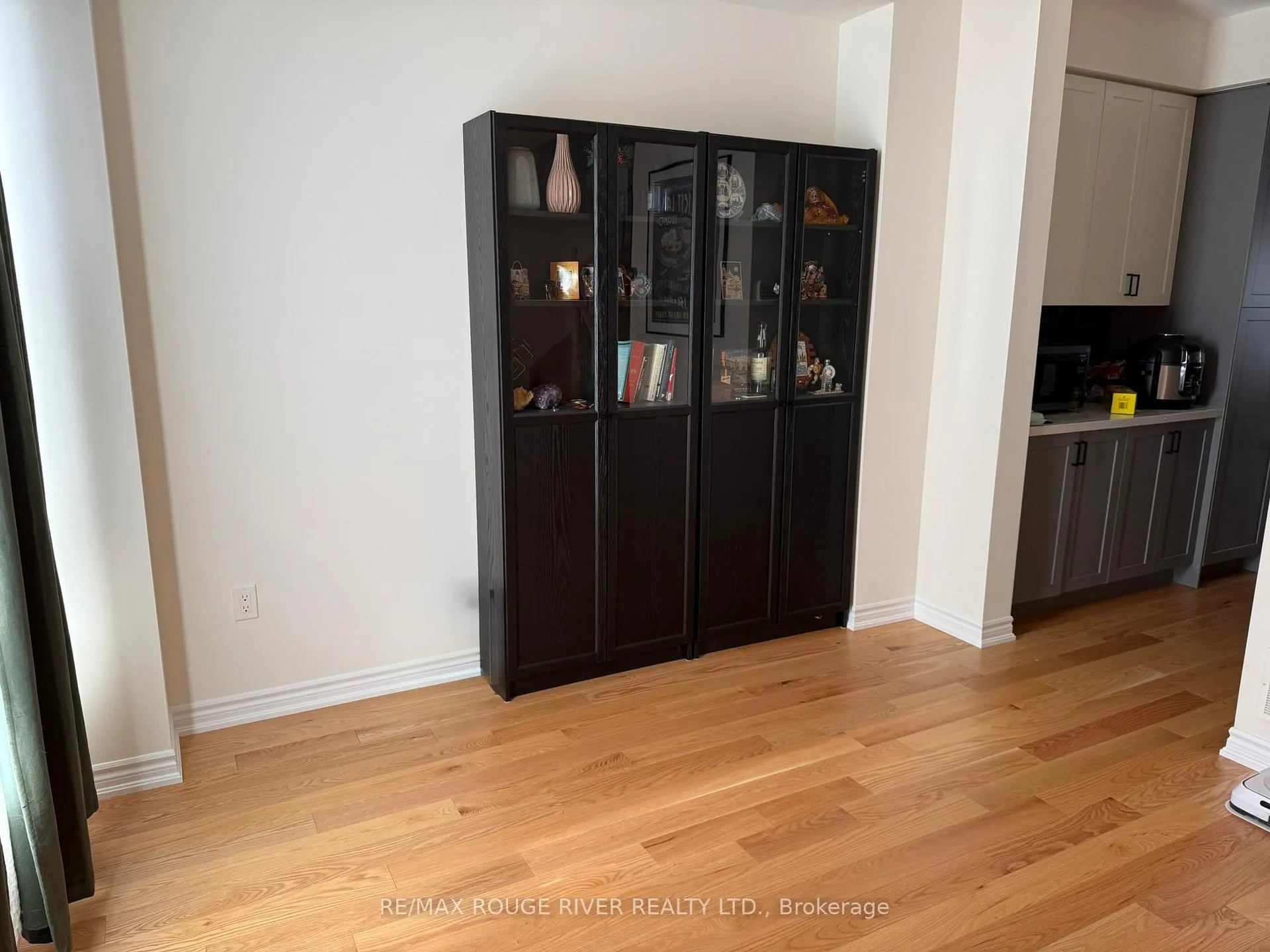 Photo 11 of 6715 Thickson Road N, Whitby, Brooklin — HOMEH