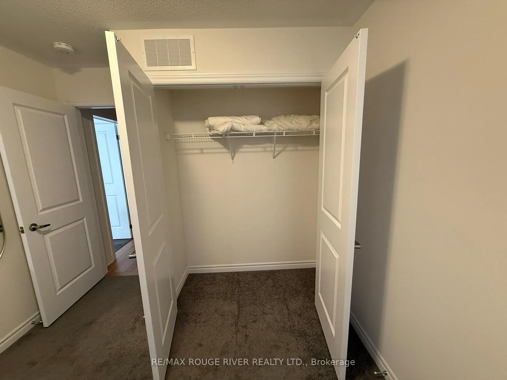 Photo 16 of 6715 Thickson Road N, Whitby, Brooklin — HOMEH