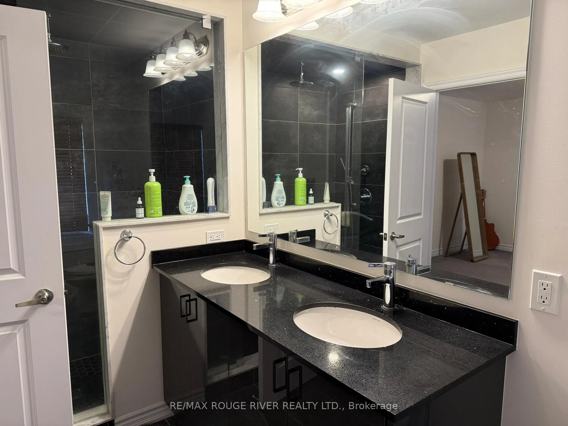 Photo 23 of 6715 Thickson Road N, Whitby, Brooklin — HOMEH