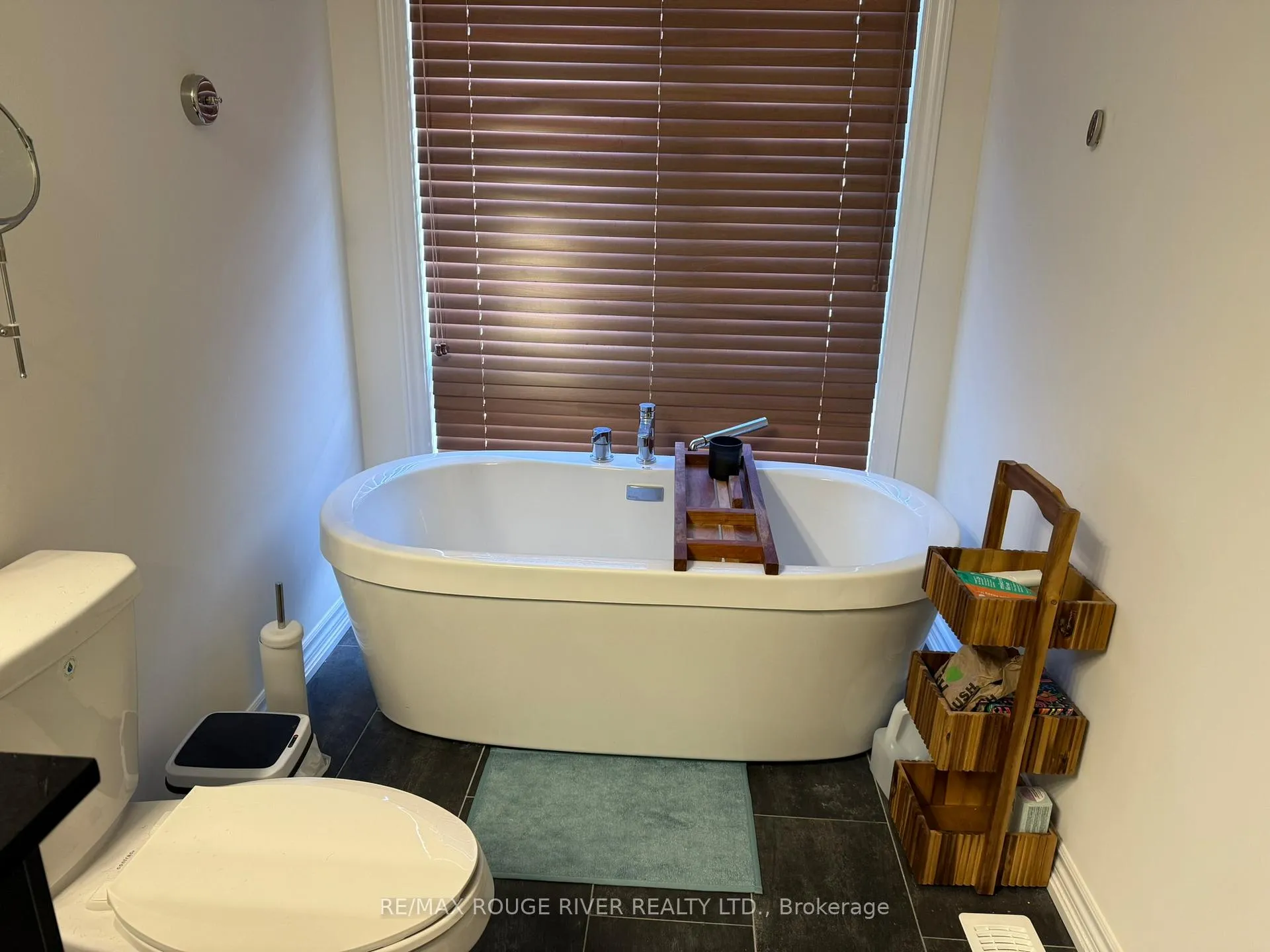 Photo 25 of 6715 Thickson Road N, Whitby, Brooklin — HOMEH