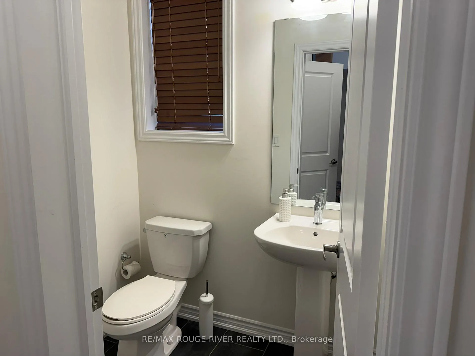 Photo 31 of 6715 Thickson Road N, Whitby, Brooklin — HOMEH