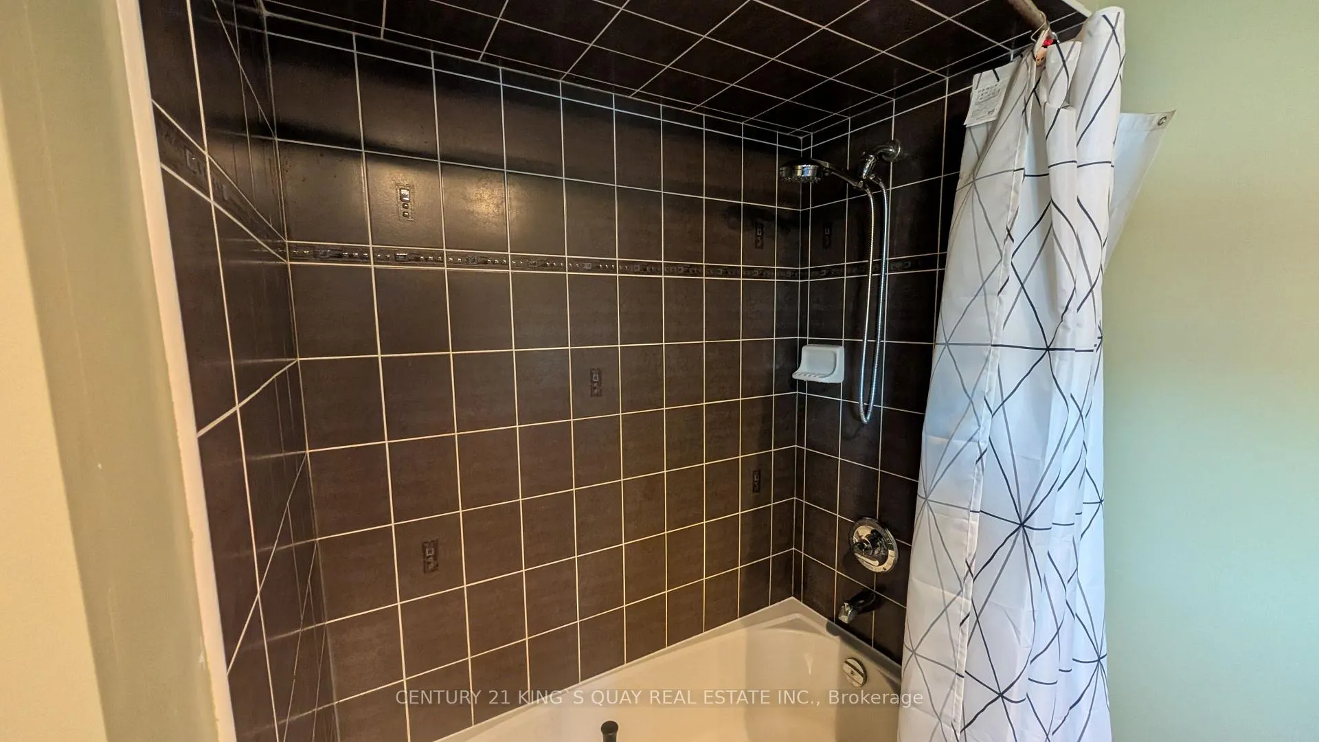 Photo 15 of 2119 Osbond Road, Innisfil, Alcona — HOMEH