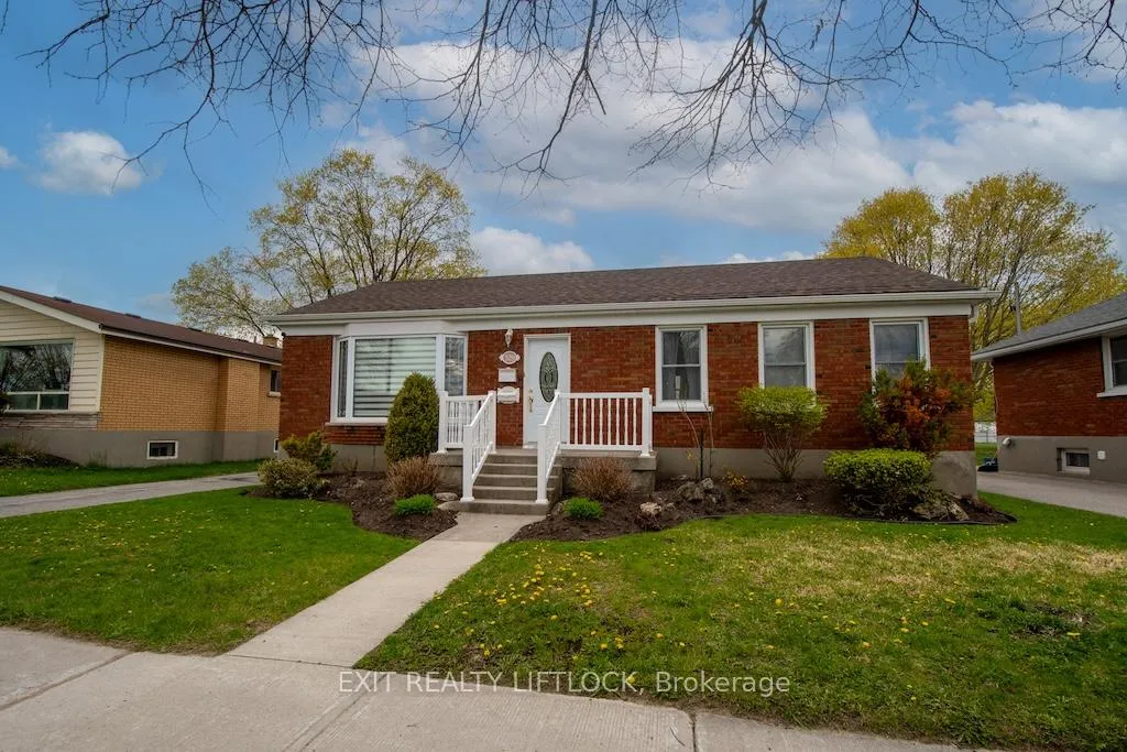 Photo 2 of 529 Shirley Avenue, Peterborough, Otonabee Ward 1 — HOMEH