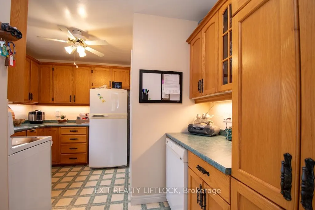 Photo 12 of 529 Shirley Avenue, Peterborough, Otonabee Ward 1 — HOMEH