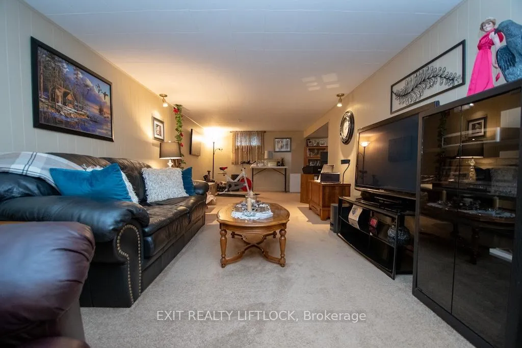 Photo 21 of 529 Shirley Avenue, Peterborough, Otonabee Ward 1 — HOMEH