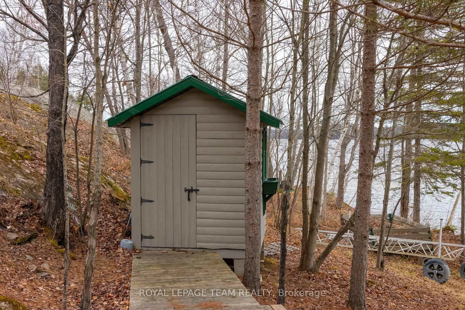 Photo 37 of 36 Whites Road, South Algonquin — HOMEH