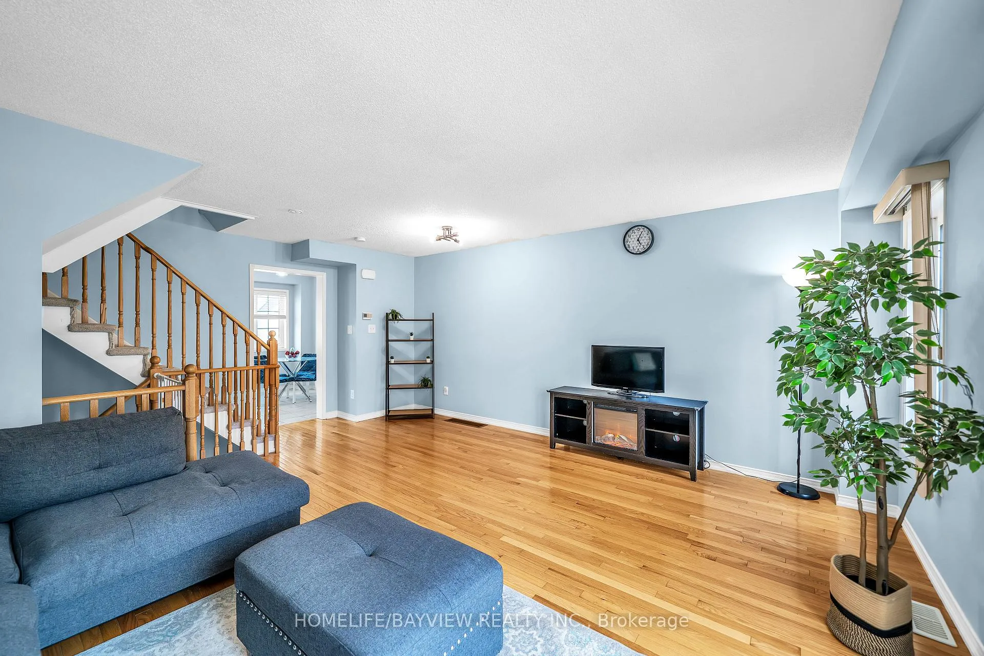 Photo 8 of 6 Barnham Street, Ajax, Central East — HOMEH