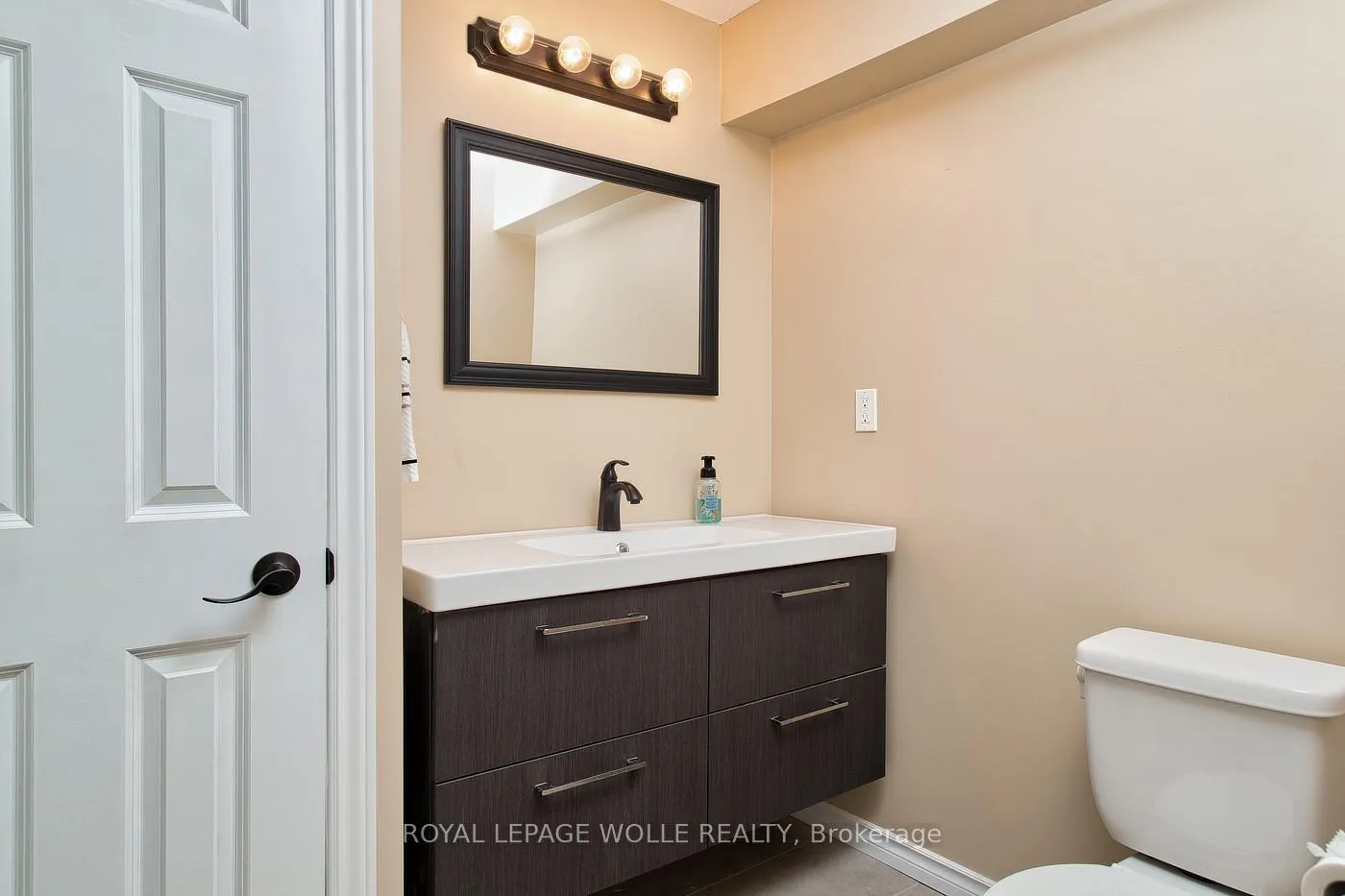 Photo 36 of 511 Victoria Road N, Guelph, Victoria North — HOMEH