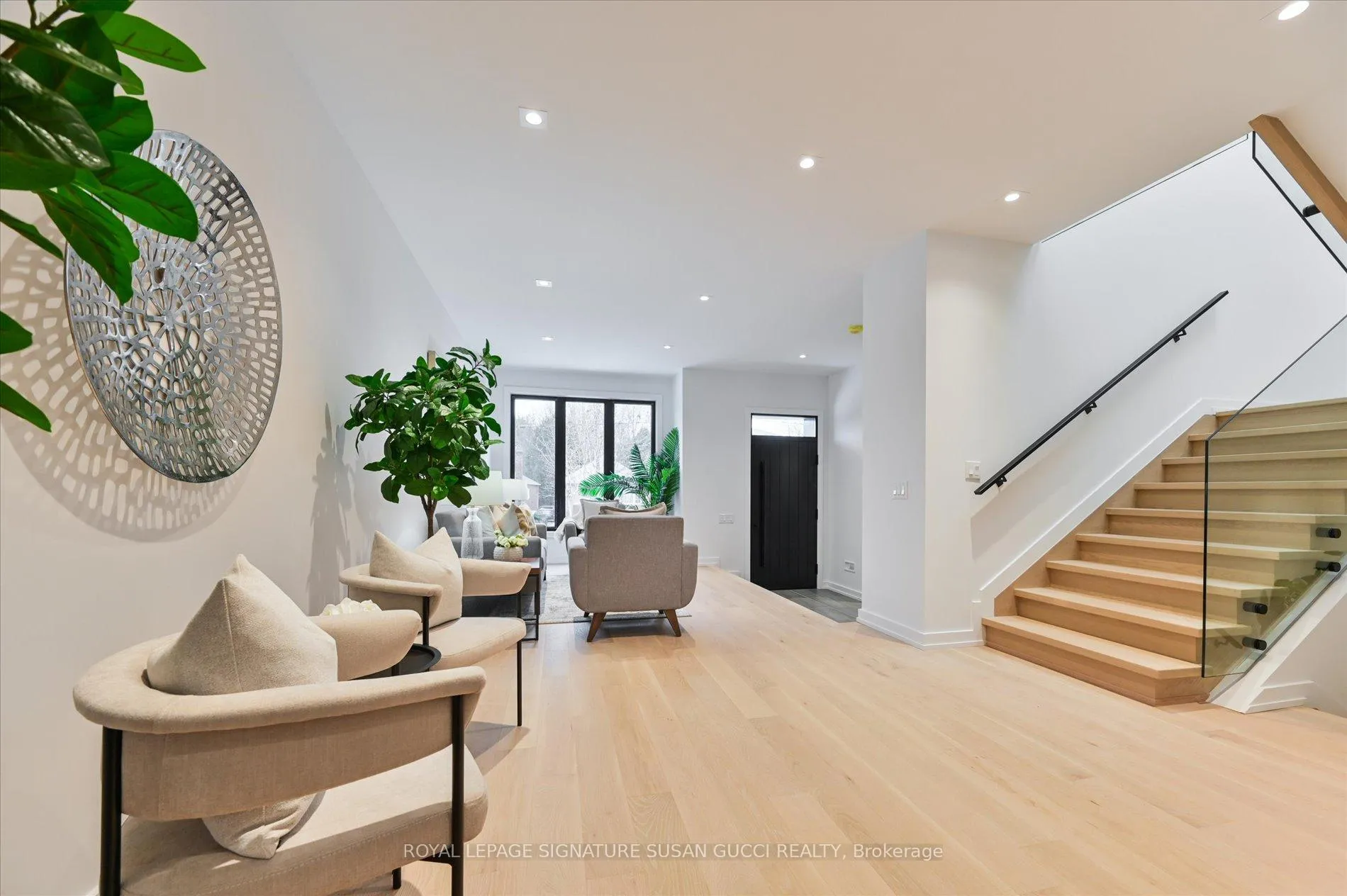 Photo 6 of 44 Doris Drive, Toronto, O'Connor-Parkview — HOMEH