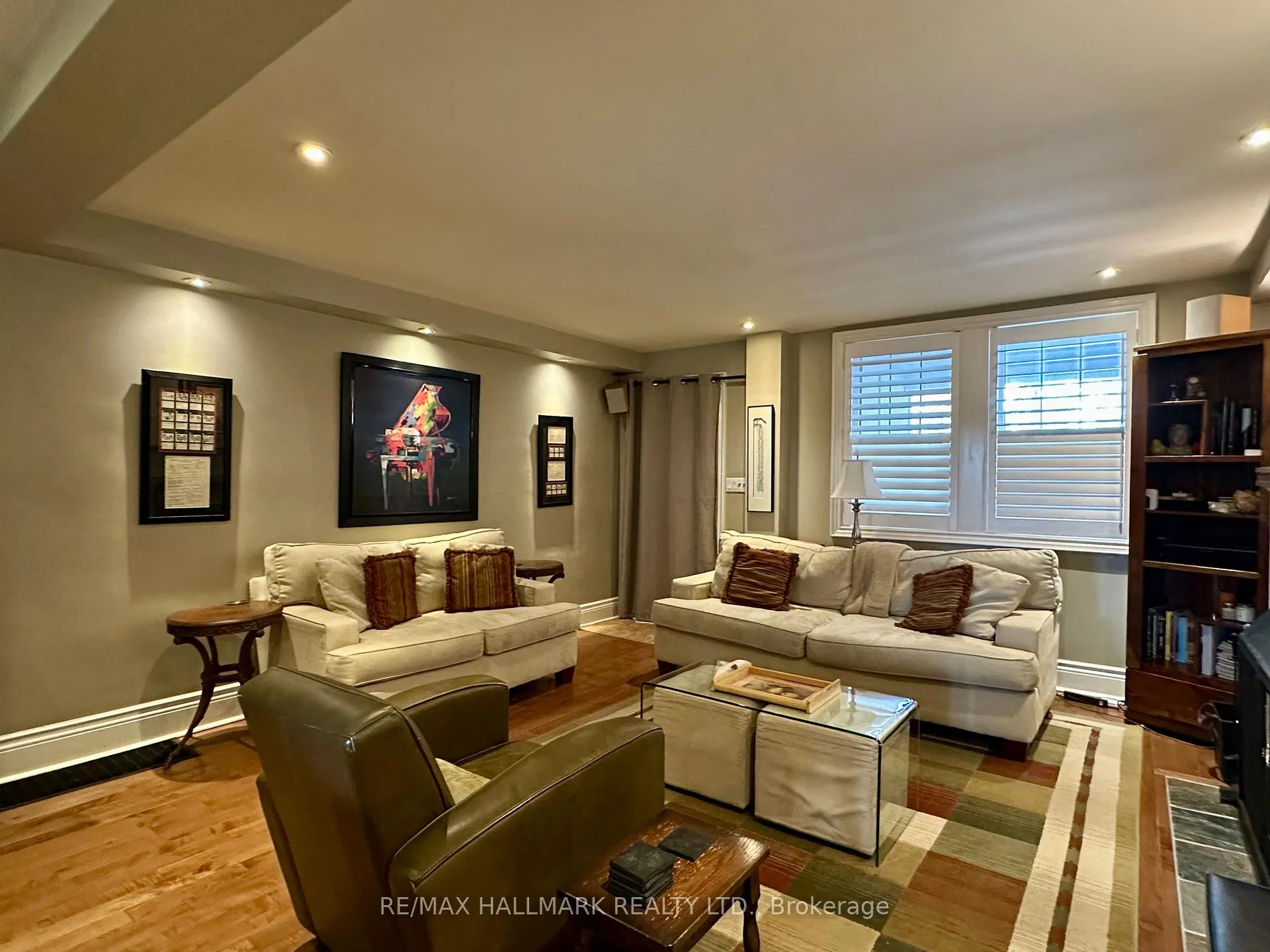 Photo 5 of 145 Castlefield Avenue, Toronto, Yonge-Eglinton — HOMEH