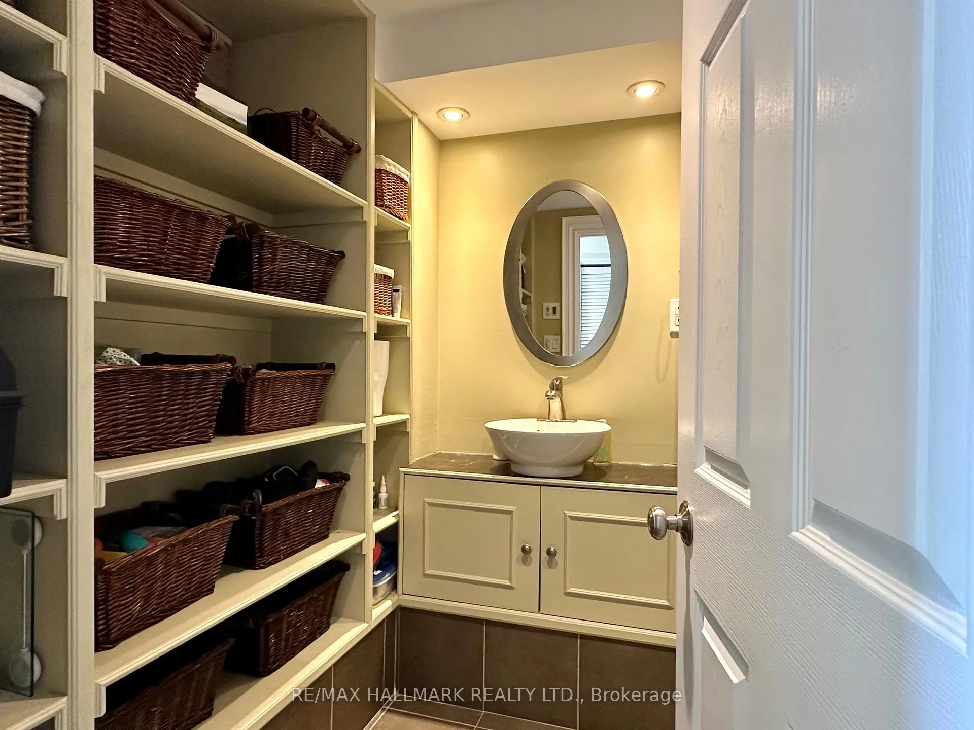 Photo 16 of 145 Castlefield Avenue, Toronto, Yonge-Eglinton — HOMEH