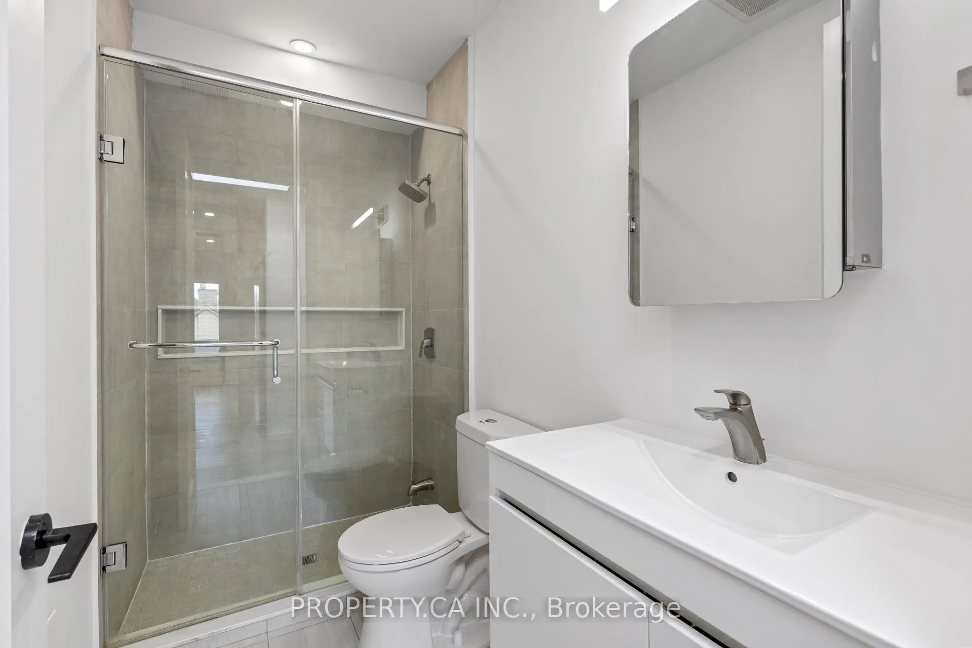 Photo 9 of Unit 304, 1989 Yonge Street E, Toronto, Mount Pleasant East — HOMEH