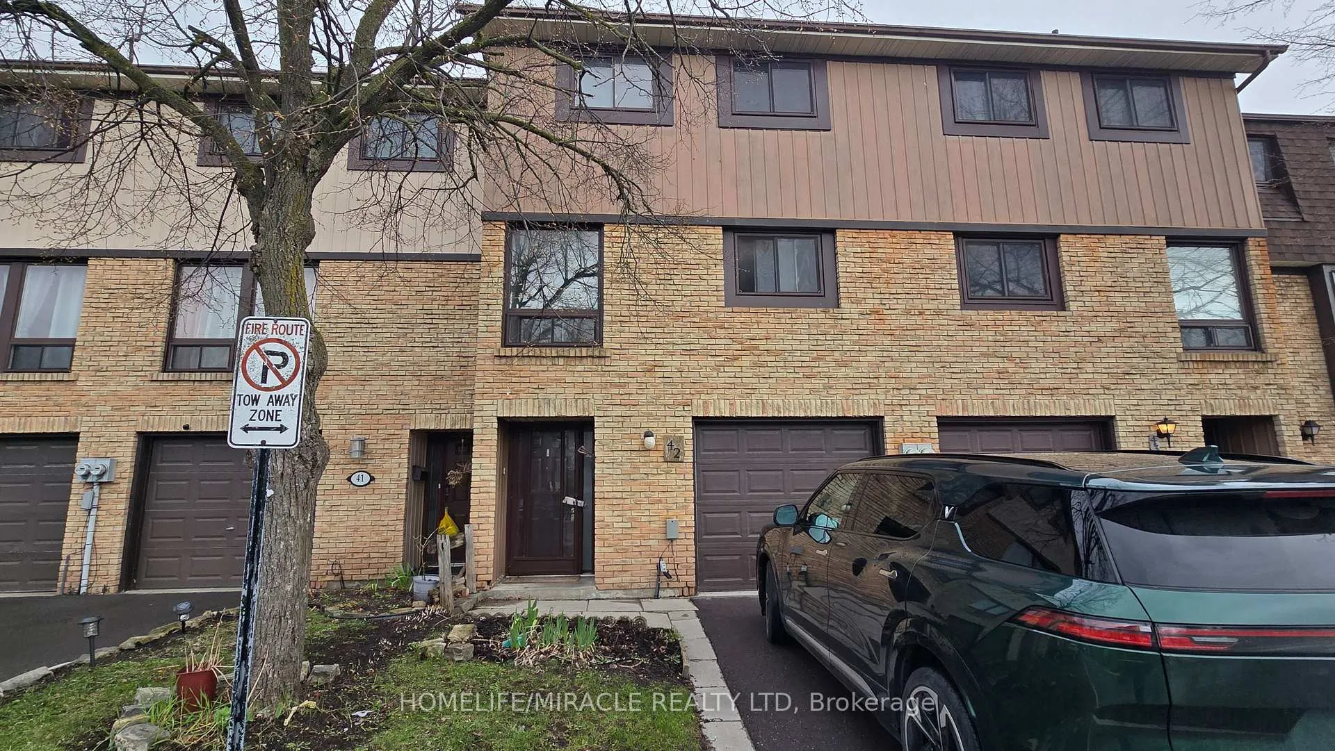 Photo 1 of Unit 42, 221 Ormond Drive, Oshawa, Samac — HOMEH